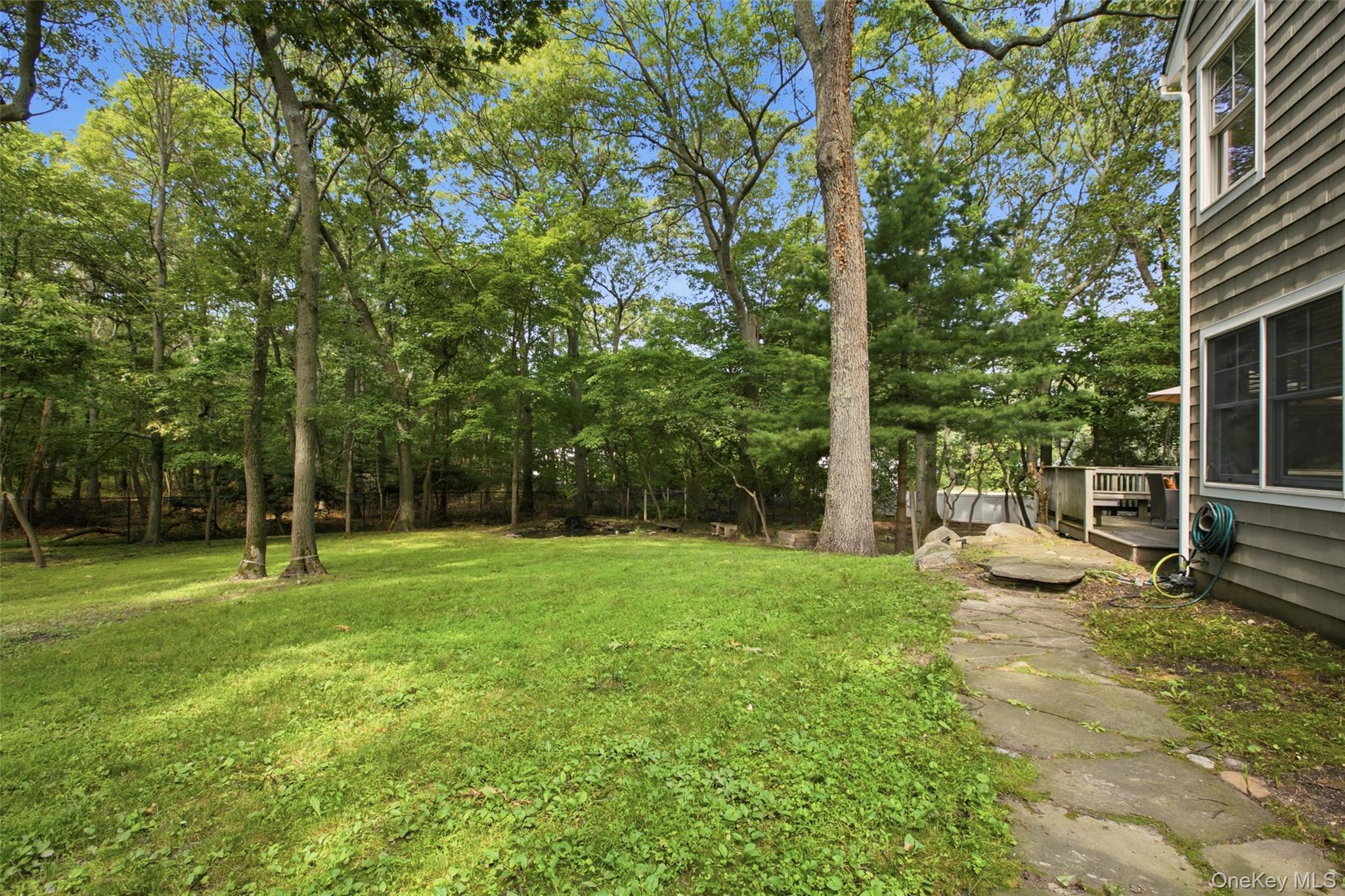  18 W Meadow Road, Setauket, NY, 11733 - 物件實景