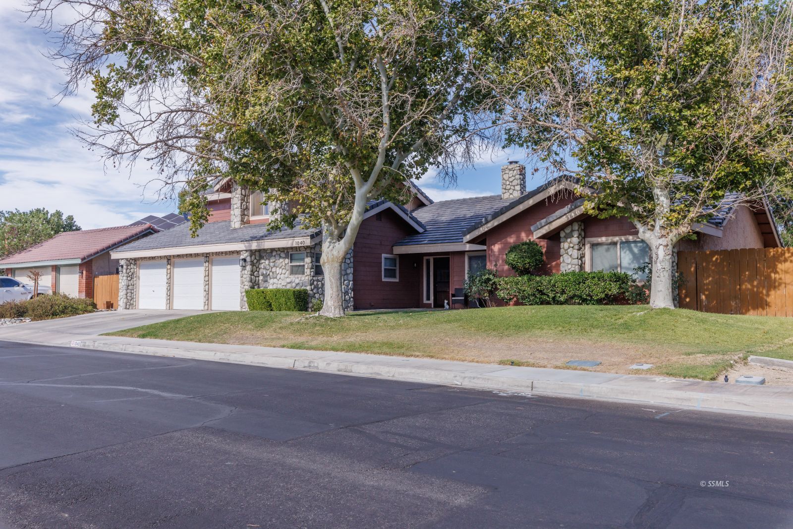 Ridgecrest, California, 93555, United States, 4 Bedrooms Bedrooms, ,3 BathroomsBathrooms,Residential,For Sale,1912187