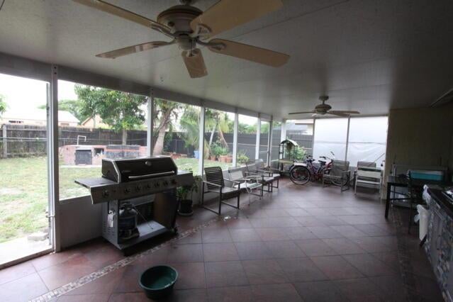 Lake Worth, Florida, 33463, United States, 4 Bedrooms Bedrooms, ,2 BathroomsBathrooms,Residential,For Sale,1928734