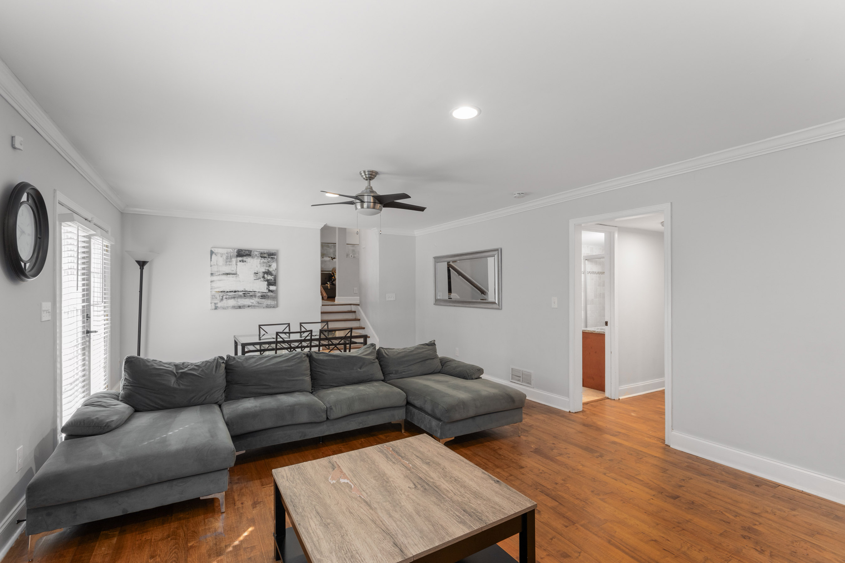  Beautifully Updated Four Bedroom Home on a Peaceful Cul-de-sac - 物件實景