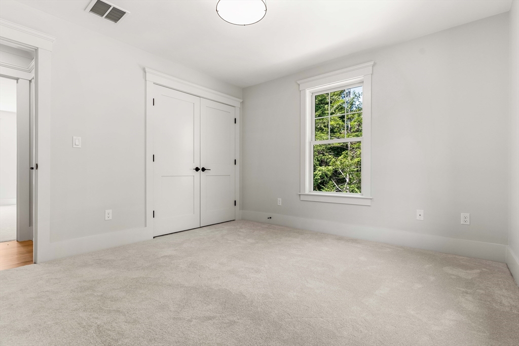 North Reading, Massachusetts, 01864, United States, 4 Bedrooms Bedrooms, ,3 BathroomsBathrooms,Residential,For Sale,1927425