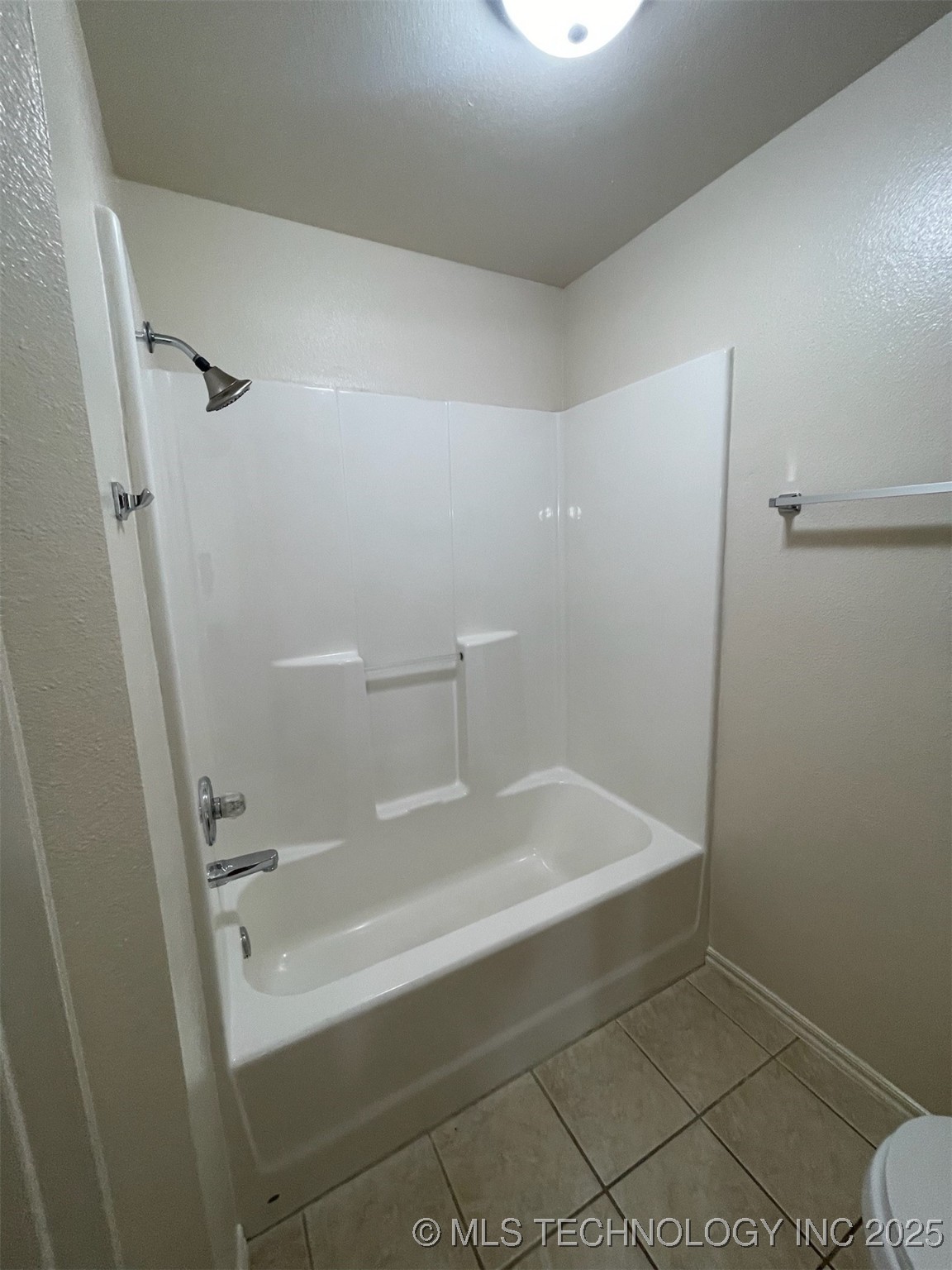 Tahlequah, Oklahoma, 74464, United States, 6 Bedrooms Bedrooms, ,8 BathroomsBathrooms,Residential,For Sale,1932775