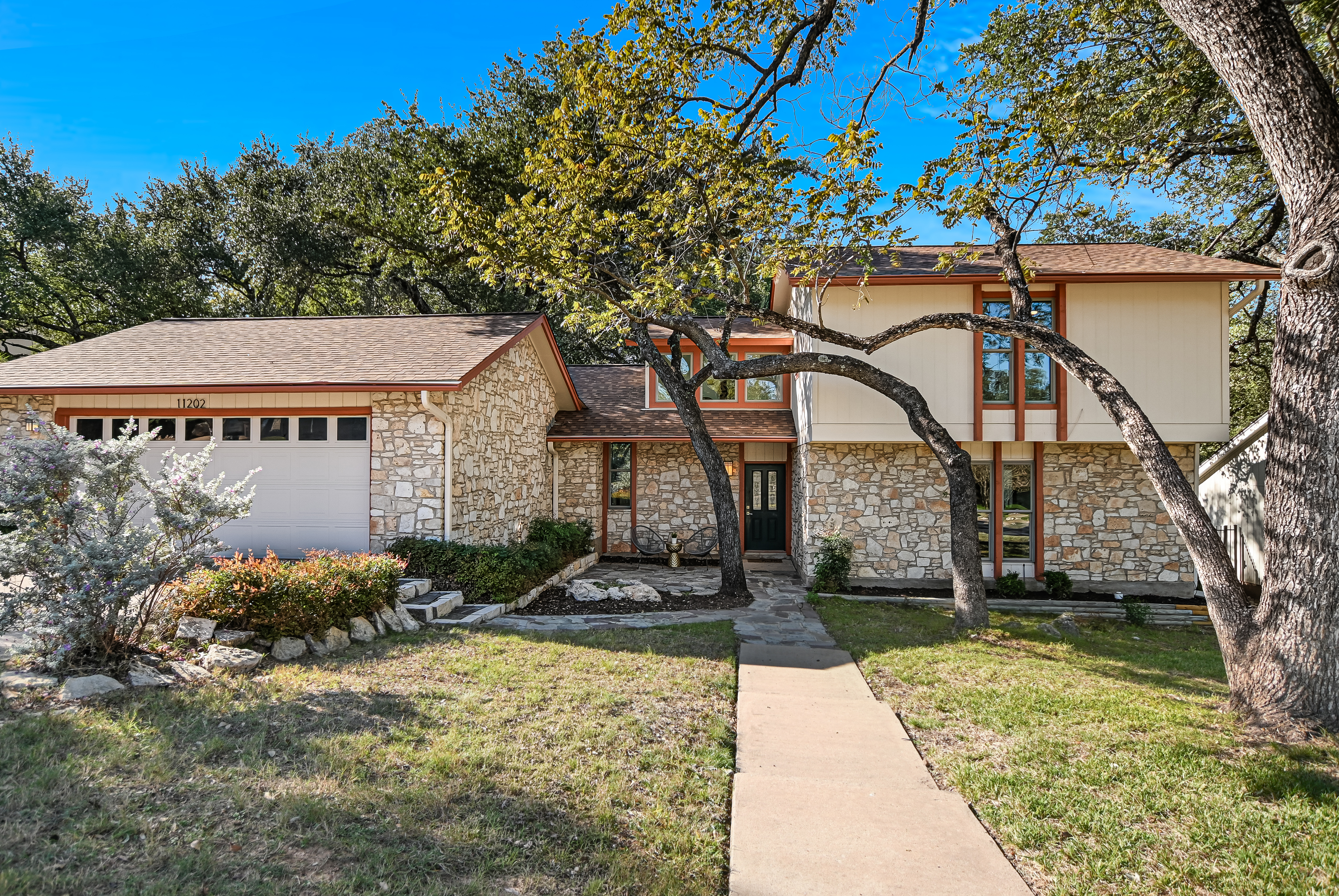  Desirable, Established Oak Forest Neighborhood of NW Austin - 物件實景
