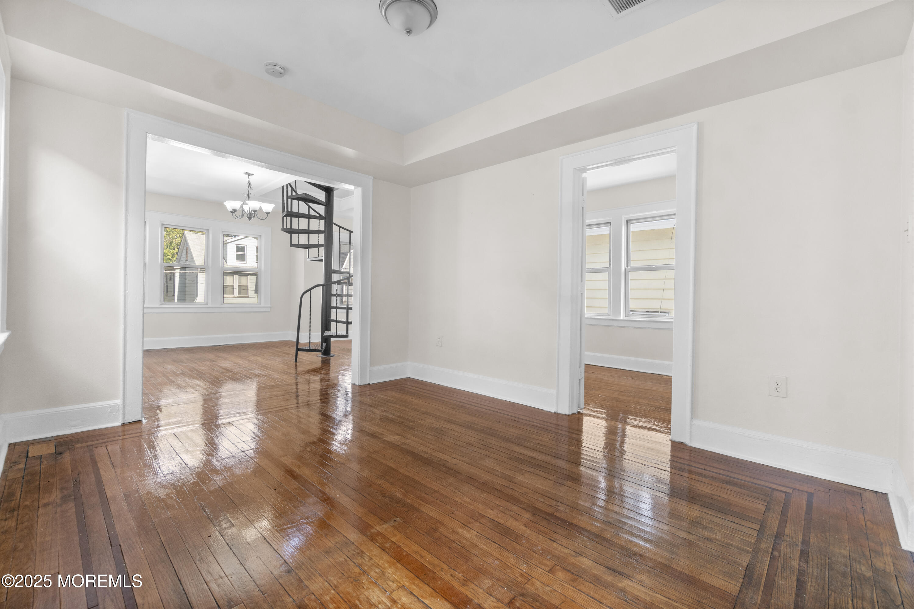 Newark, New Jersey, 07112, United States, ,Residential,For Sale,2008855