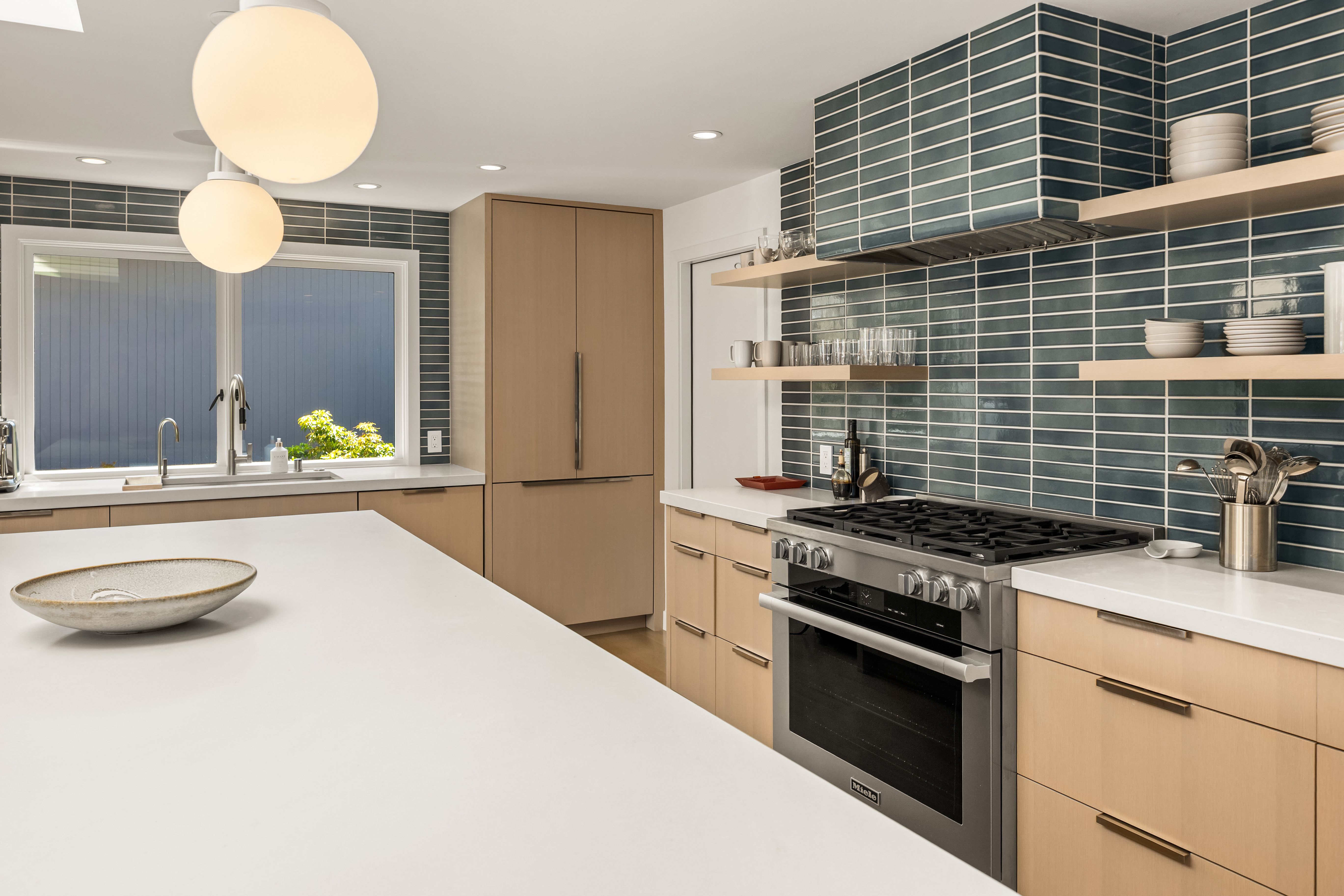  1514 Shenandoah Dr E, Seattle, WA 98112 - 物件實景