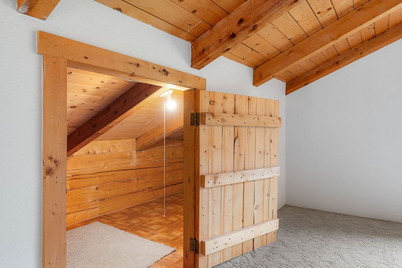 Jemez Springs, New Mexico, 87025, United States, 3 Bedrooms Bedrooms, ,3 BathroomsBathrooms,Residential,For Sale,1912004