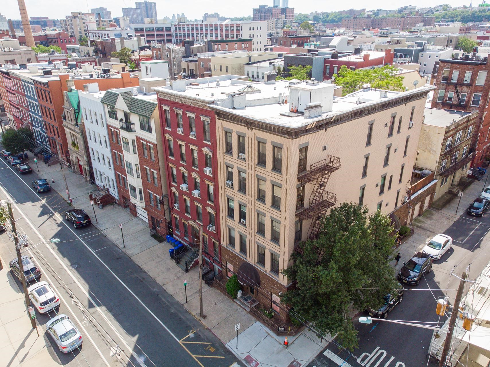 Hoboken, New Jersey, 07030, United States, 2 Bedrooms Bedrooms, ,1 BathroomBathrooms,Residential,For Sale,1960602