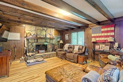 192 Brookwood Drive, Blairsville, Georgia, 30512, United States, 5 Bedrooms Bedrooms, ,6 BathroomsBathrooms,Residential,For Sale,192 Brookwood Drive,1668132