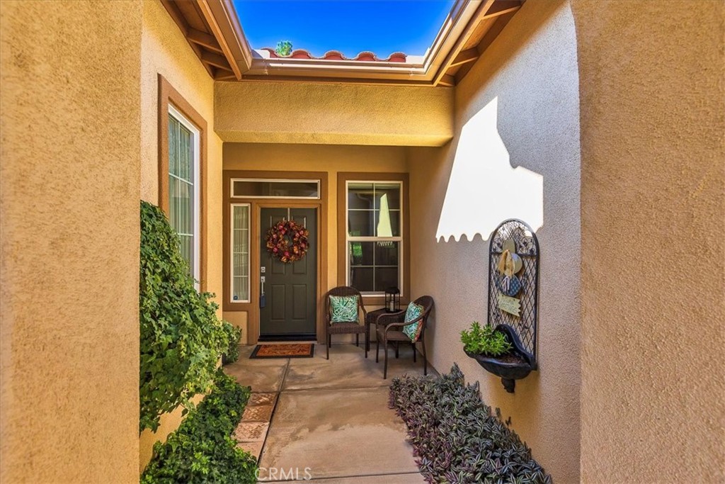 Corona, California, 92883, United States, 2 Bedrooms Bedrooms, ,2 BathroomsBathrooms,Residential,For Sale,2007752