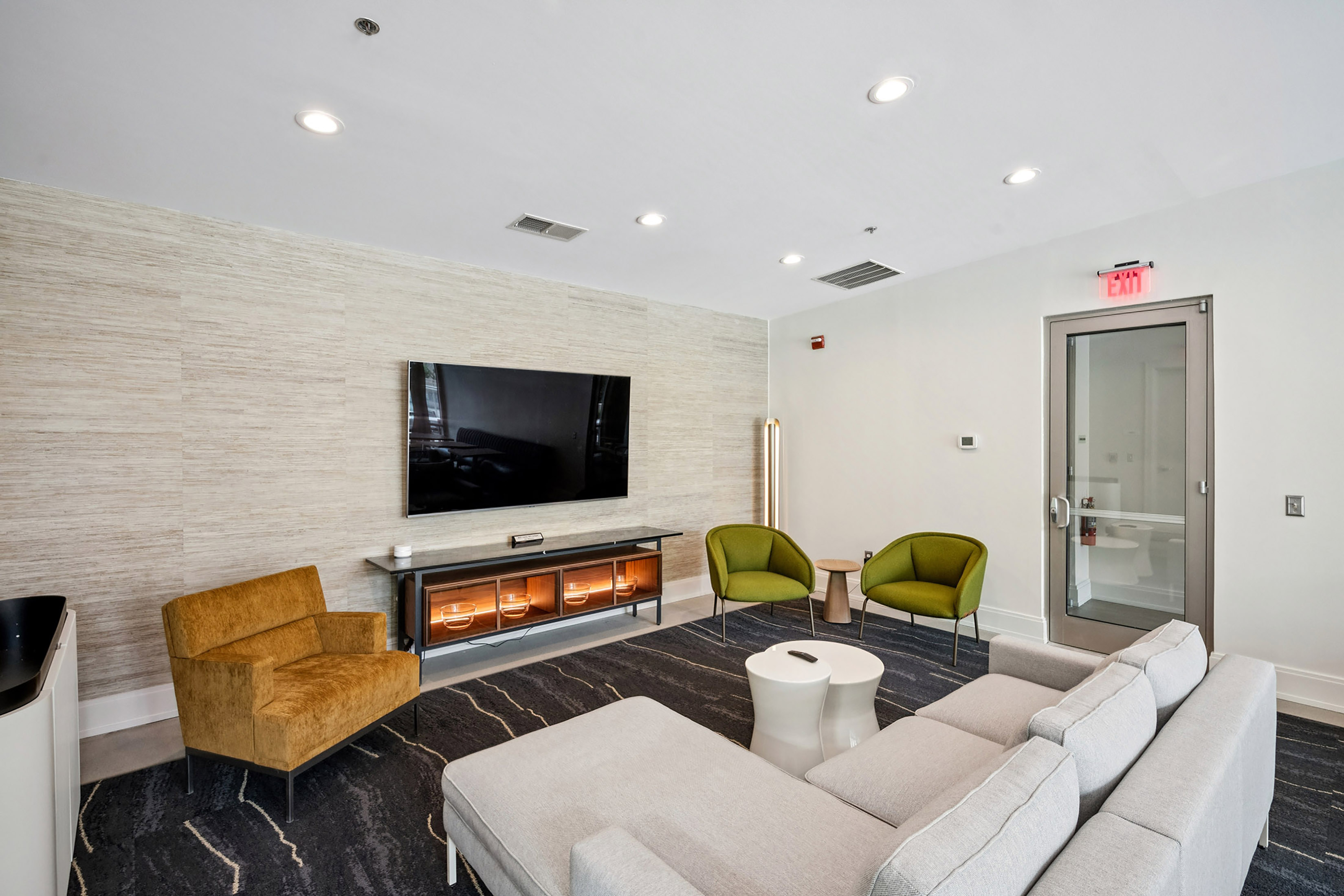  Large One Bedroom Condo in Fantastic Midtown Location - 物件實景