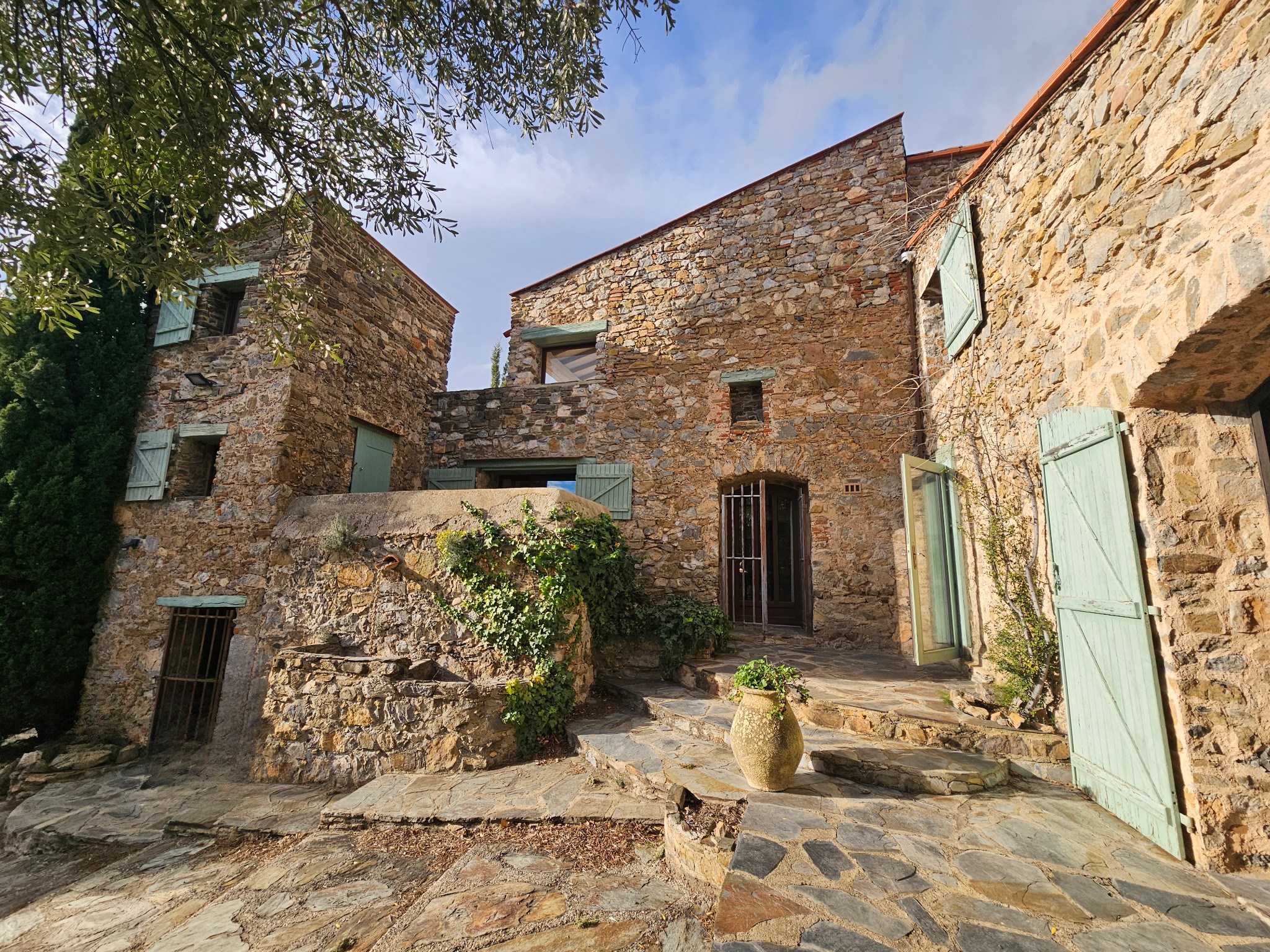  Catalan-Style Farmhouse – 240sq.m on 2hect, clos to amneties - 物件實景