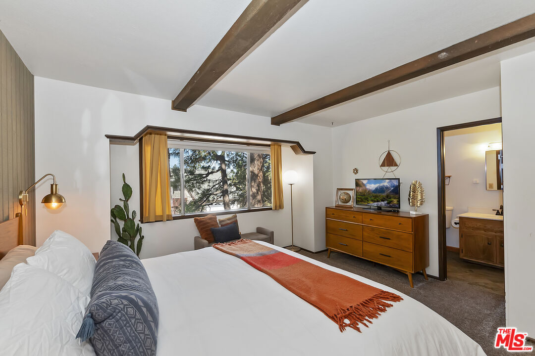 Big Bear City, California, 92314, United States, 3 Bedrooms Bedrooms, ,2 BathroomsBathrooms,Residential,For Sale,1766827