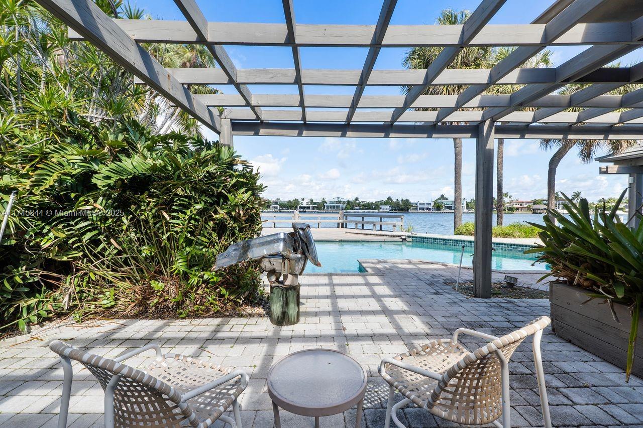 Miami Beach, Florida, 33141, United States, 4 Bedrooms Bedrooms, ,3 BathroomsBathrooms,Residential,For Sale,1711851