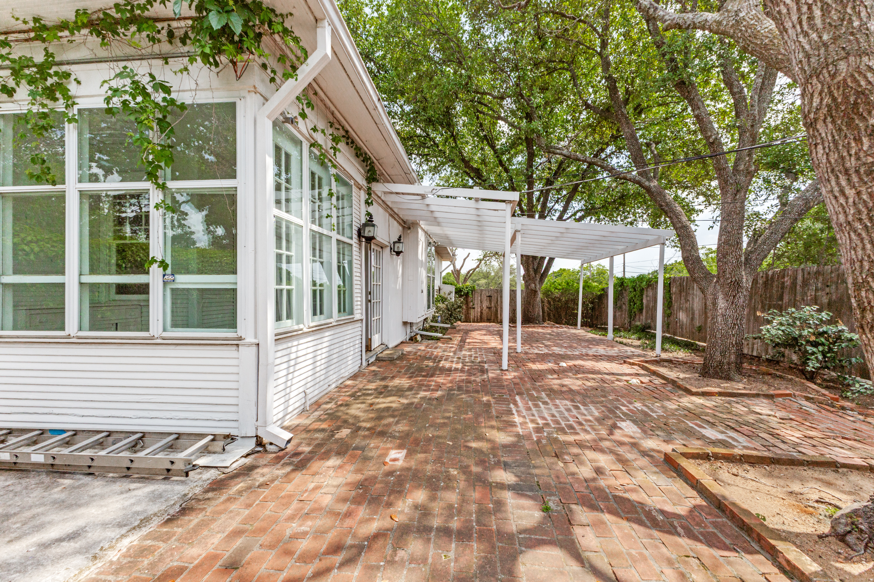  Historic McCloud House - 物件實景
