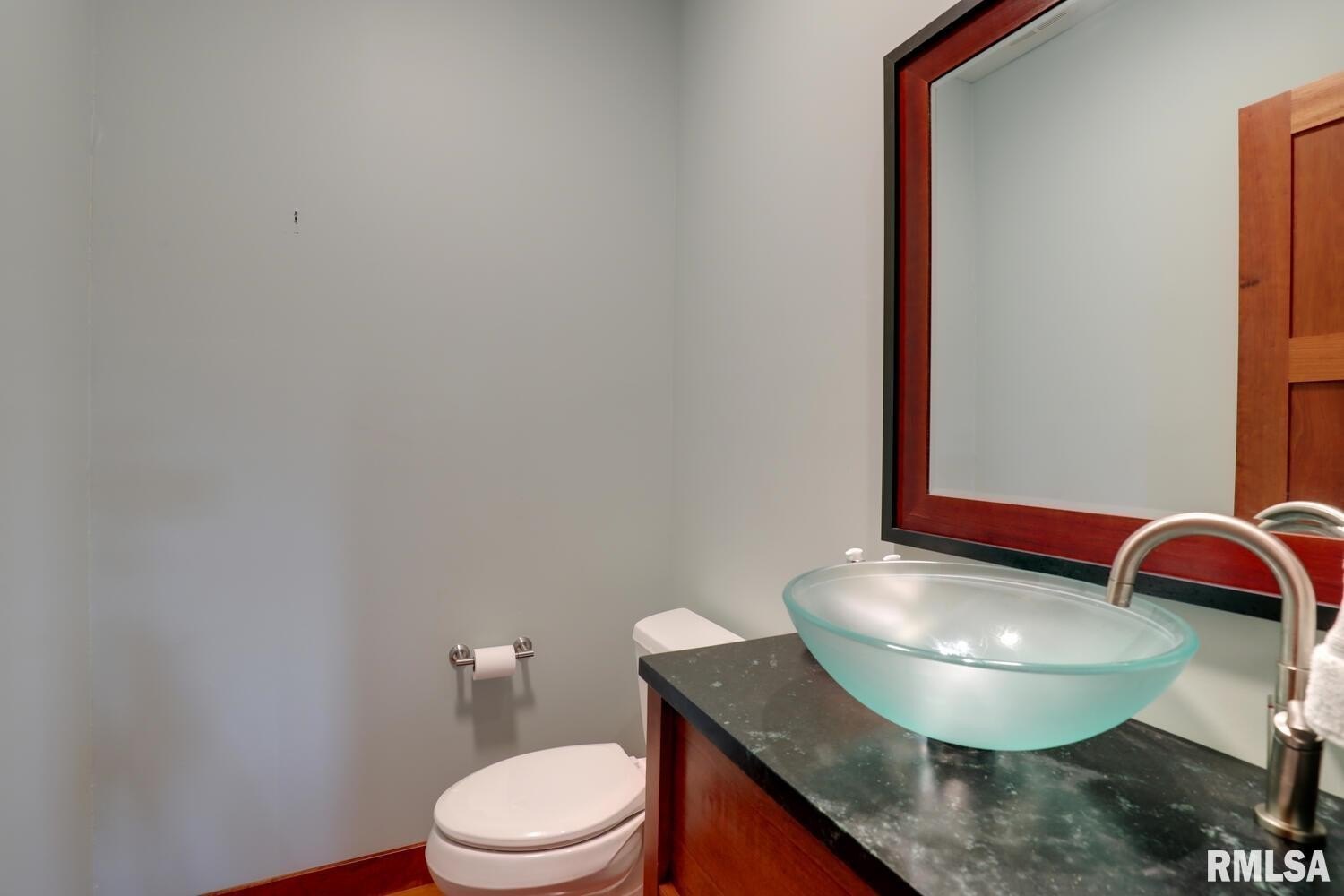 Macomb, Illinois, 61455, United States, 5 Bedrooms Bedrooms, ,5 BathroomsBathrooms,Residential,For Sale,1915760