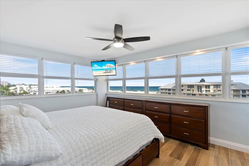 Fort Lauderdale, Florida, 33316, United States, 2 Bedrooms Bedrooms, ,2 BathroomsBathrooms,Residential,For Sale,1907376
