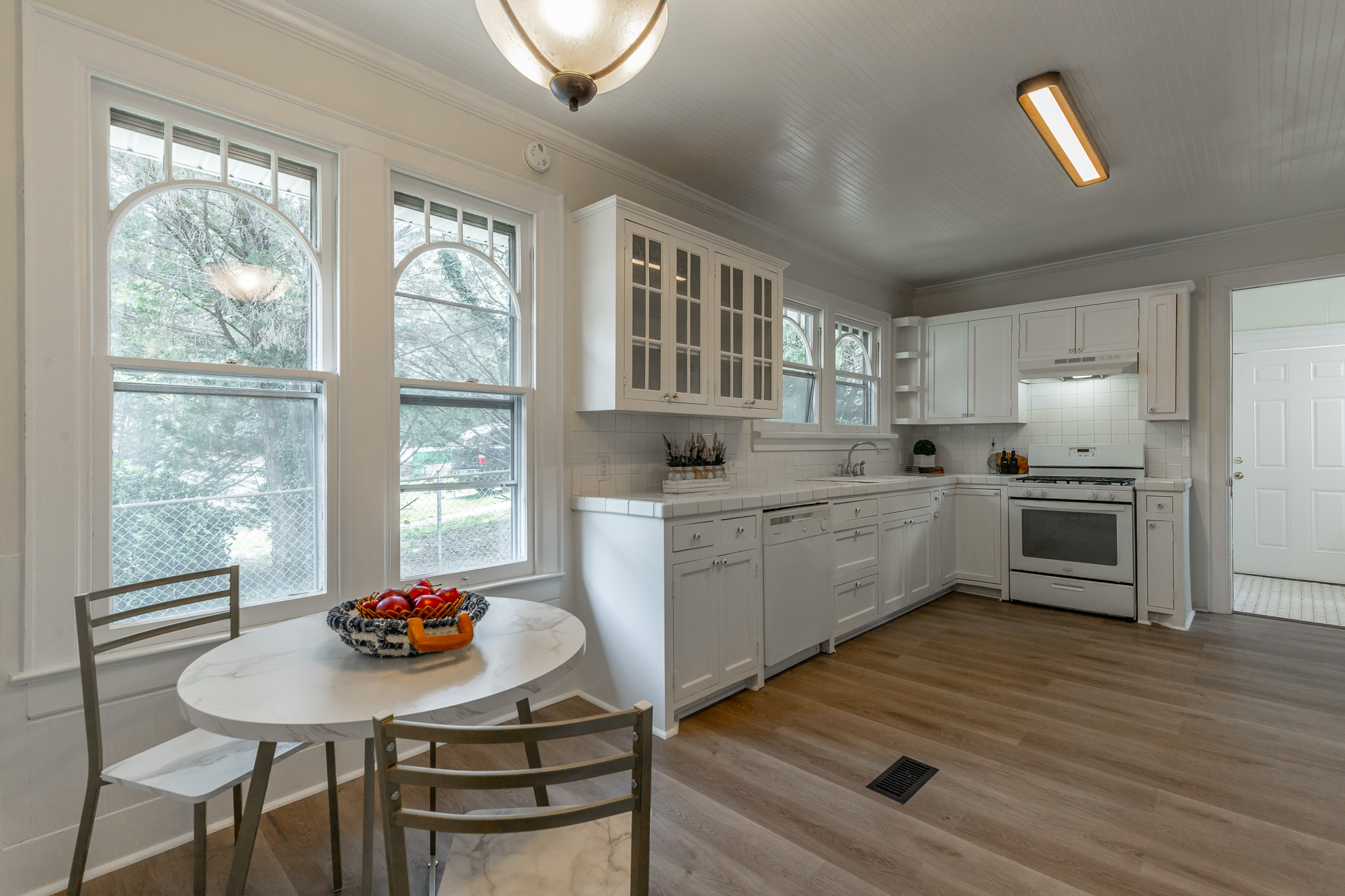 Chattanooga, Tennessee, 37409, United States, 2 Bedrooms Bedrooms, ,2 BathroomsBathrooms,Residential,For Sale,1983381