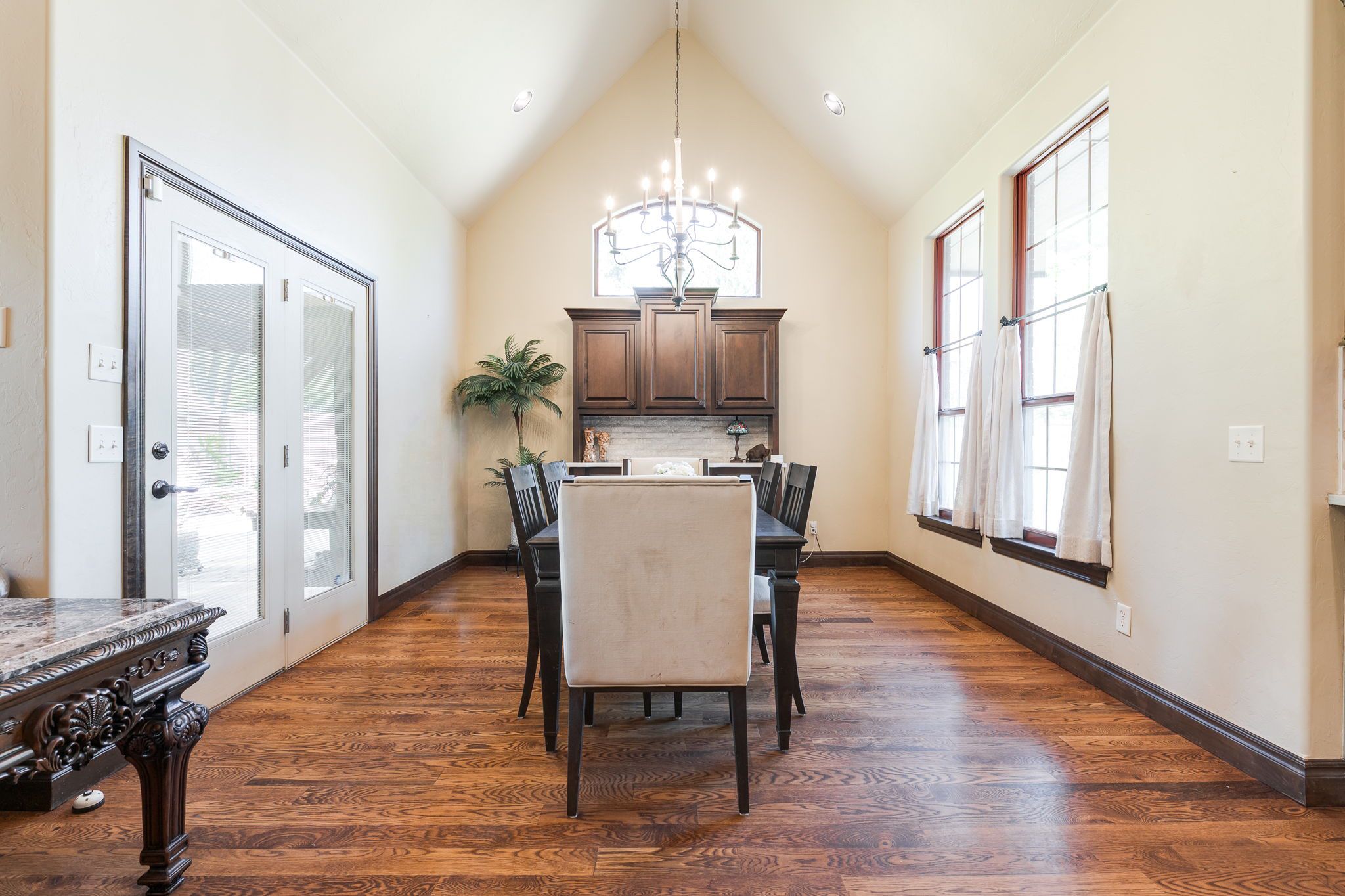  2688 La Belle Rue, Edmond, OK 73034 - 物件實景