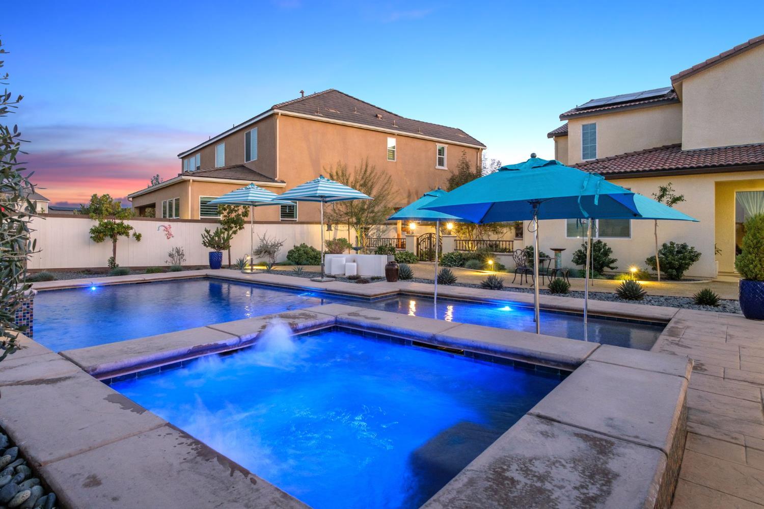 Clovis, California, 93619, United States, 6 Bedrooms Bedrooms, ,4 BathroomsBathrooms,Residential,For Sale,2005151