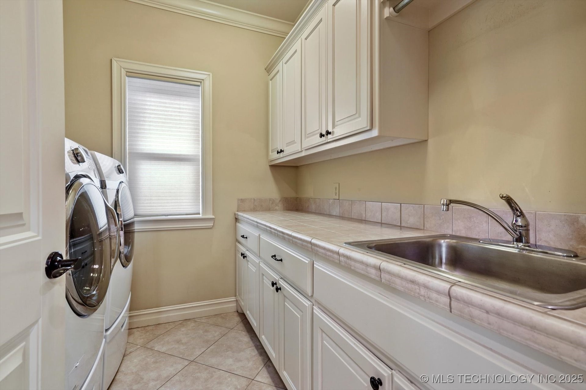 Tulsa, Oklahoma, 74137, United States, 4 Bedrooms Bedrooms, ,4 BathroomsBathrooms,Residential,For Sale,2003368