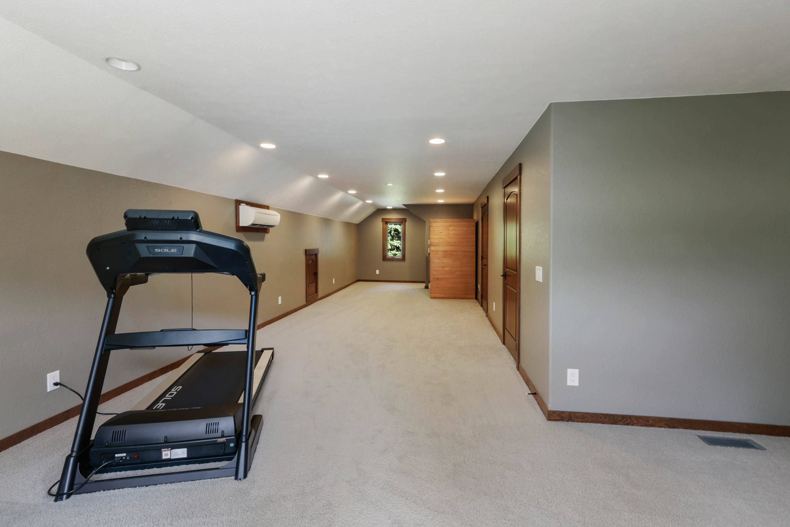Priest River, Idaho, 83856, United States, 4 Bedrooms Bedrooms, ,5 BathroomsBathrooms,Residential,For Sale,1921614