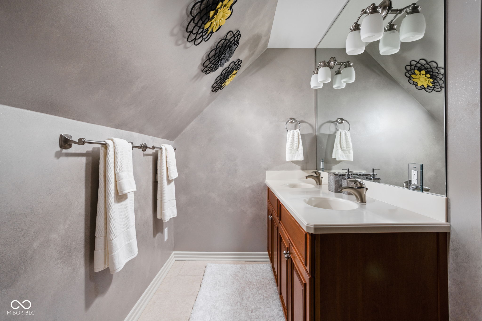 Carmel, Indiana, 46032, United States, 7 Bedrooms Bedrooms, ,8 BathroomsBathrooms,Residential,For Sale,2014077