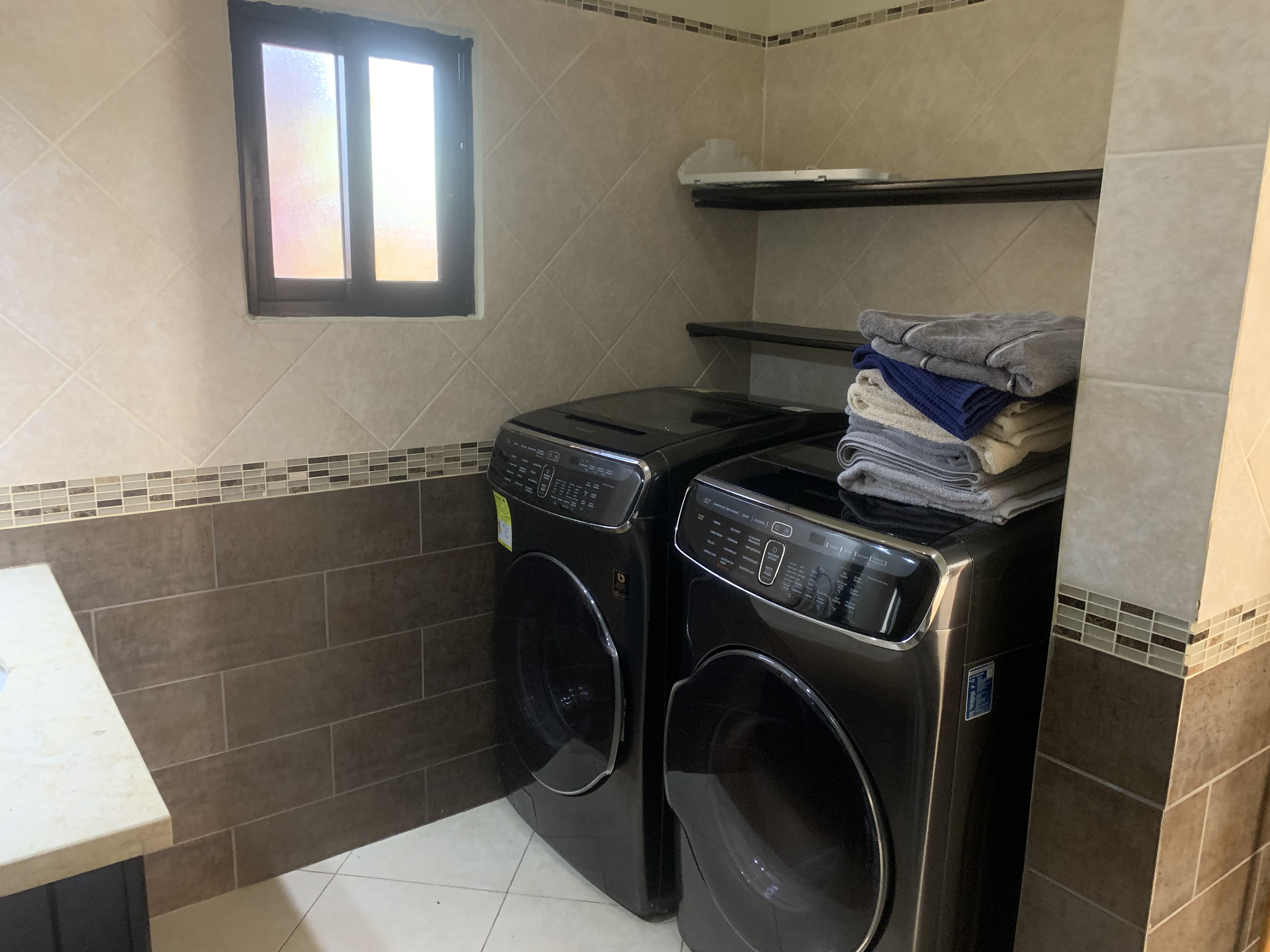 Sosua, DO, 6 Bedrooms Bedrooms, ,6 BathroomsBathrooms,Residential,For Sale,1995647