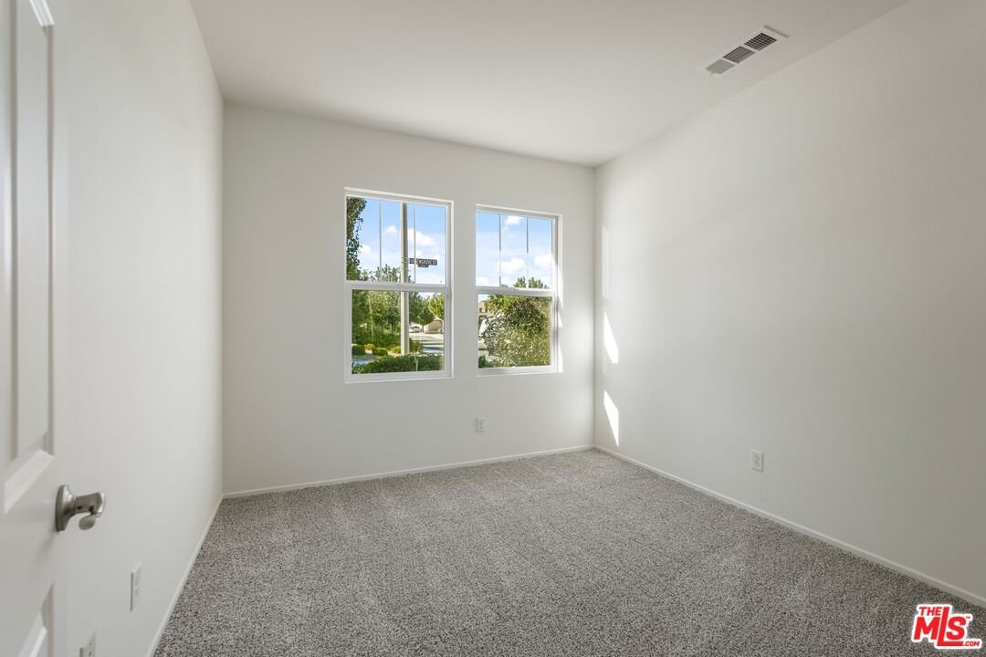 Lancaster, California, 93534, United States, 5 Bedrooms Bedrooms, ,3 BathroomsBathrooms,Residential,For Sale,1942304