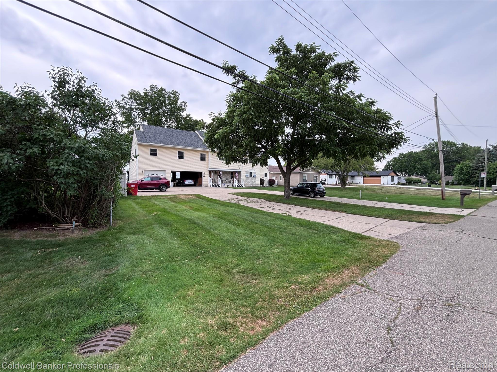 HarrisonTownship, Michigan, 48045, United States, 4 Bedrooms Bedrooms, ,3 BathroomsBathrooms,Residential,For Sale,1896563