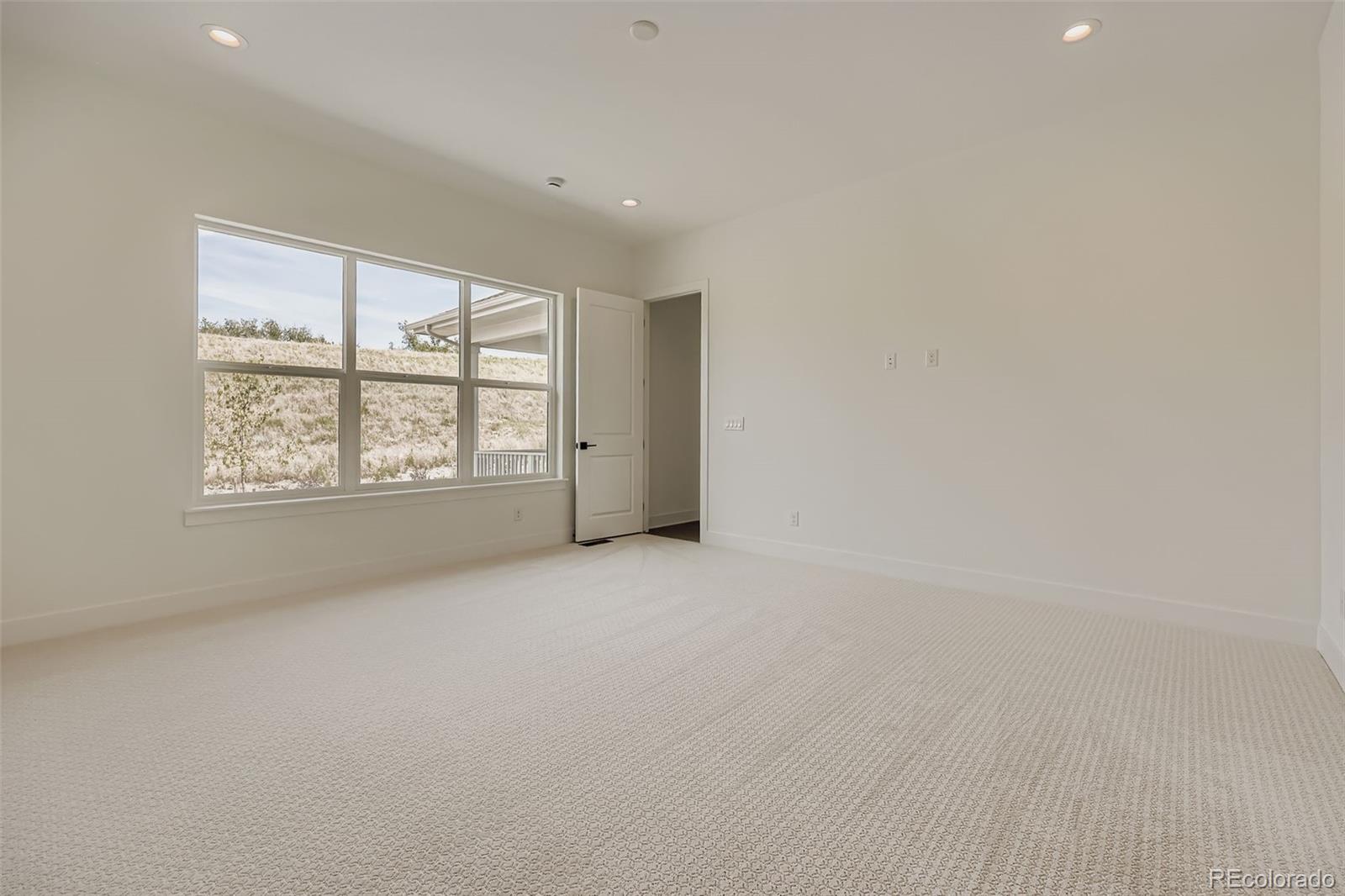 Castle Rock, Colorado, 80104, United States, 2 Bedrooms Bedrooms, ,2 BathroomsBathrooms,Residential,For Sale,1902187