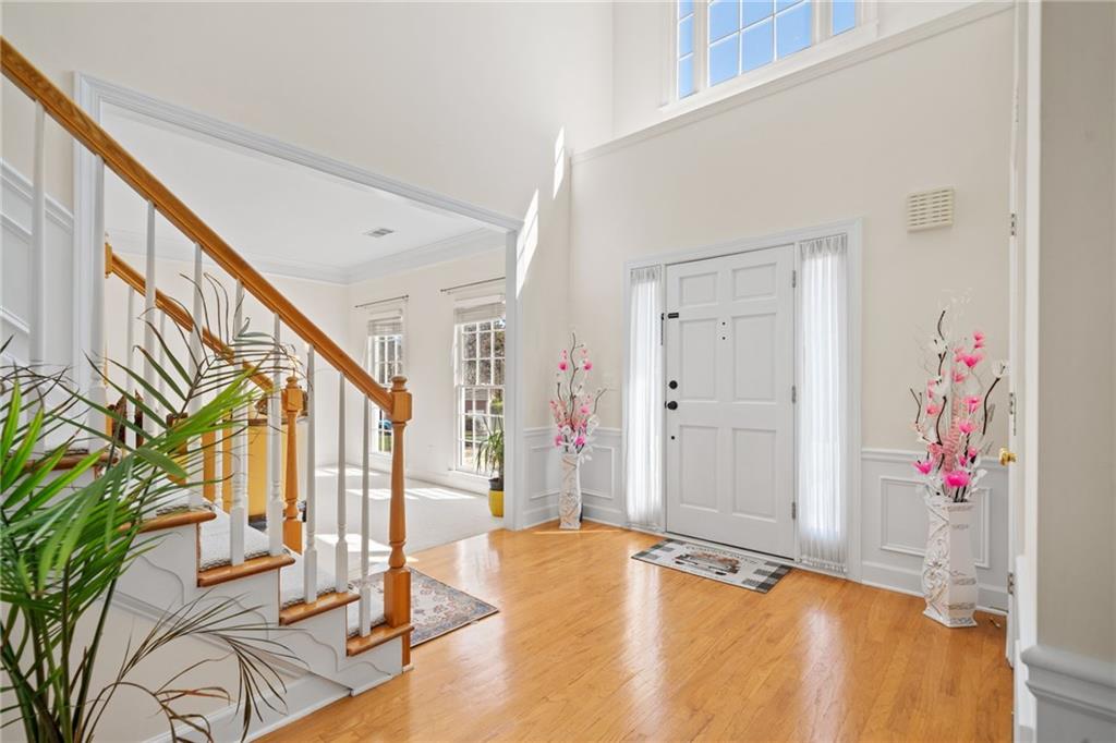 Roswell, Georgia, 30075, United States, 4 Bedrooms Bedrooms, ,3 BathroomsBathrooms,Residential,For Sale,1986078