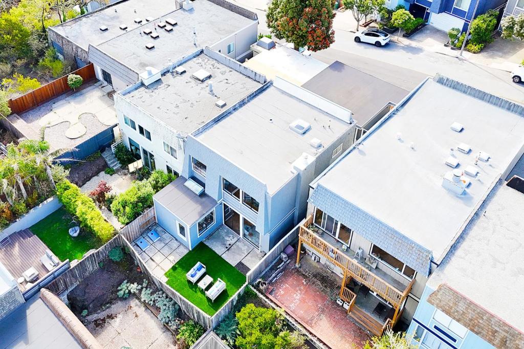 San Francisco, California, 94131, United States, 3 Bedrooms Bedrooms, ,3 BathroomsBathrooms,Residential,For Sale,1974039