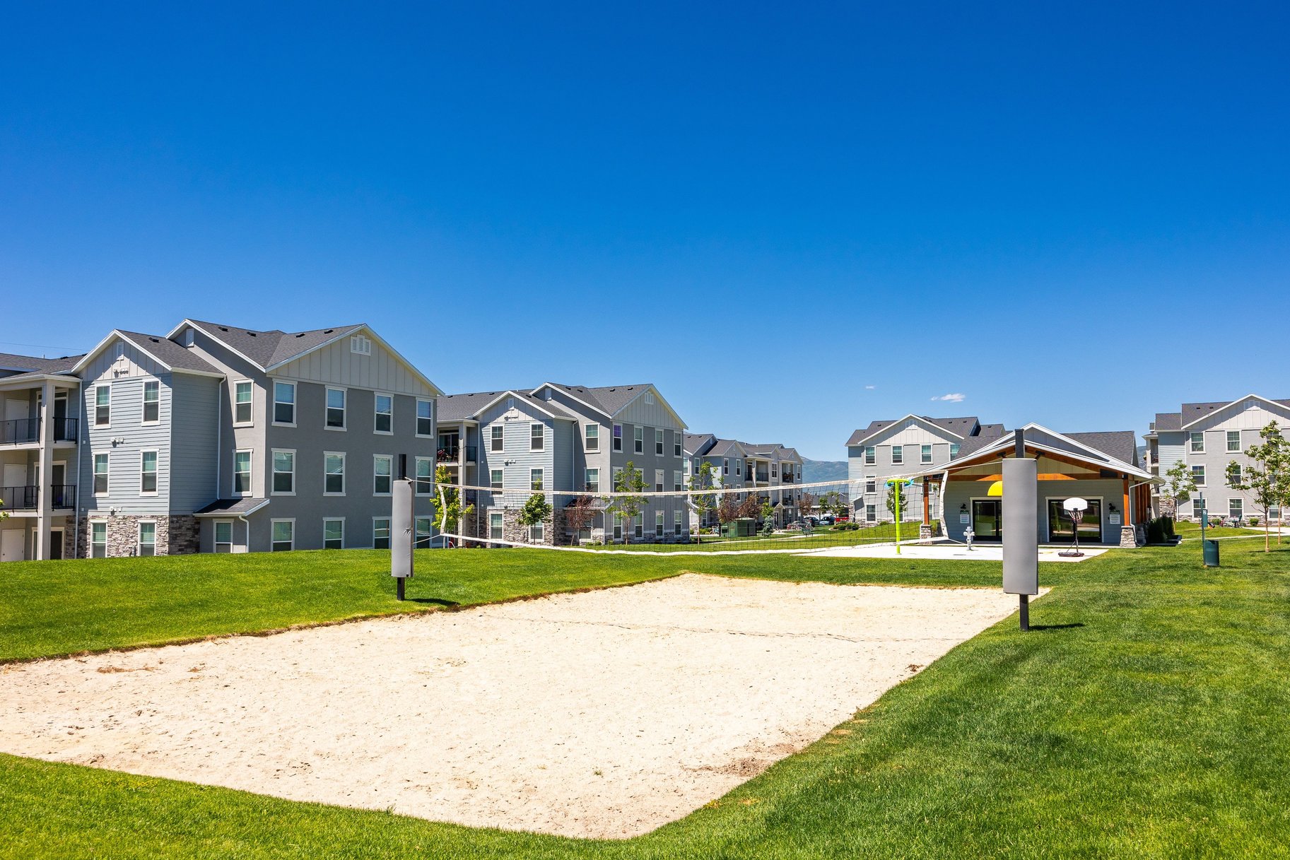  Heber City 3-Bed Condo  Rare Rental Status + Mountain Views - 物件實景