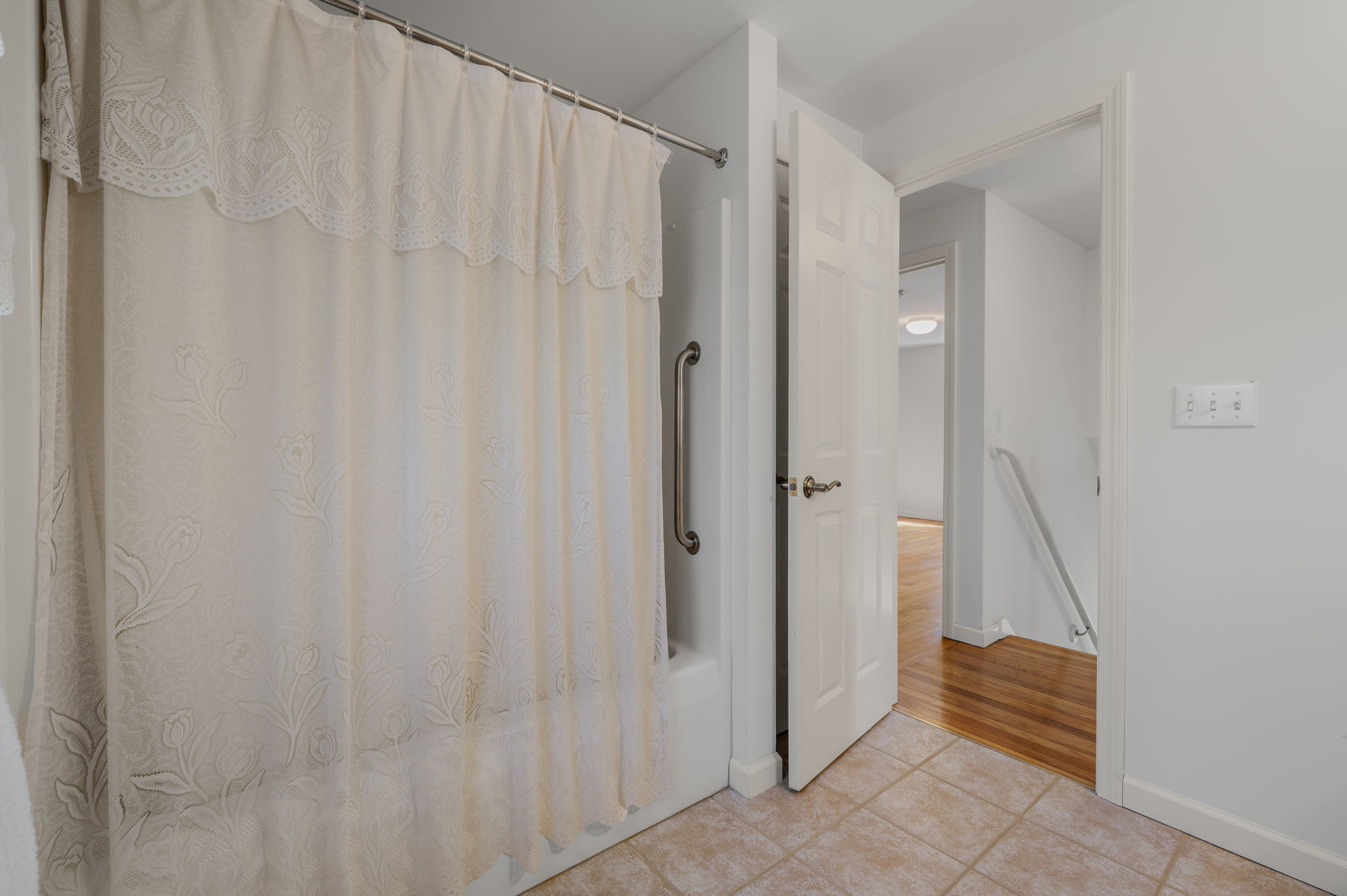  Charming 3 Bed Home in East Lyme - 物件實景