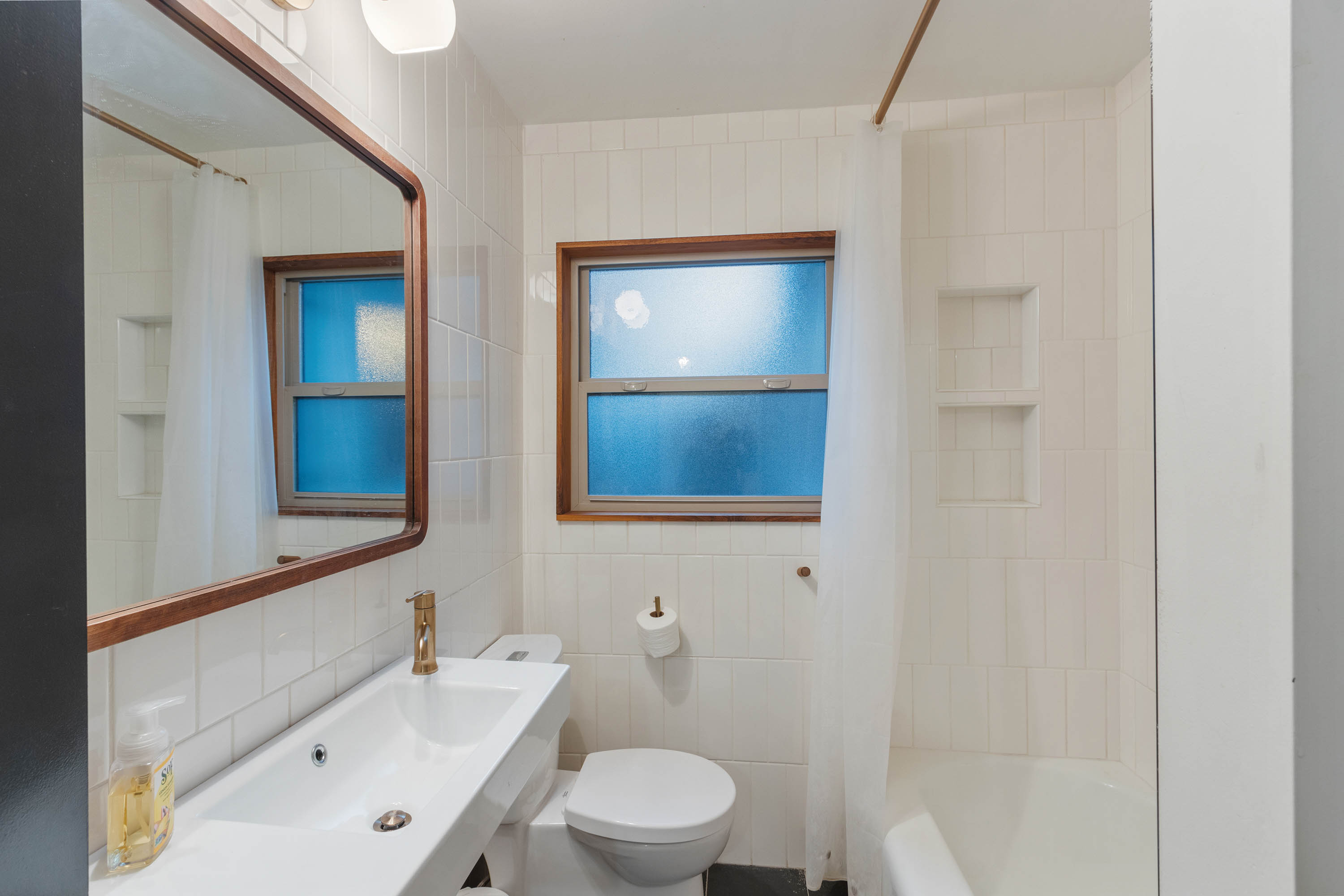 Sandpoint, Idaho, 83864, United States, 3 Bedrooms Bedrooms, ,2 BathroomsBathrooms,Residential,For Sale,2005547