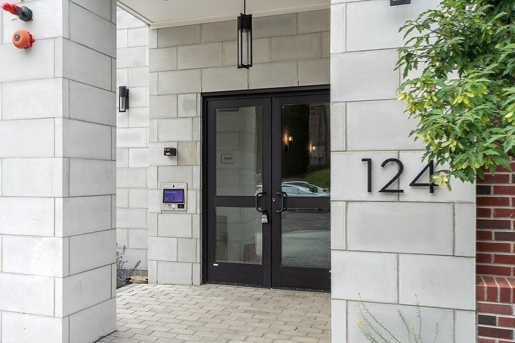 Somerville, Massachusetts, 02143, United States, 2 Bedrooms Bedrooms, ,2 BathroomsBathrooms,Residential,For Sale,1737786