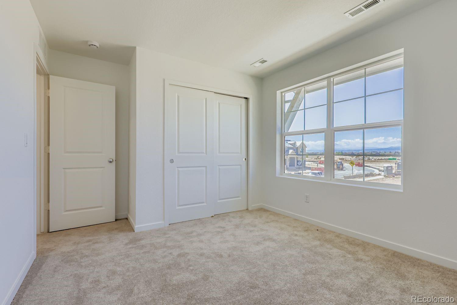 Thornton, Colorado, 80602, United States, 4 Bedrooms Bedrooms, ,2 BathroomsBathrooms,Residential,For Sale,1948965