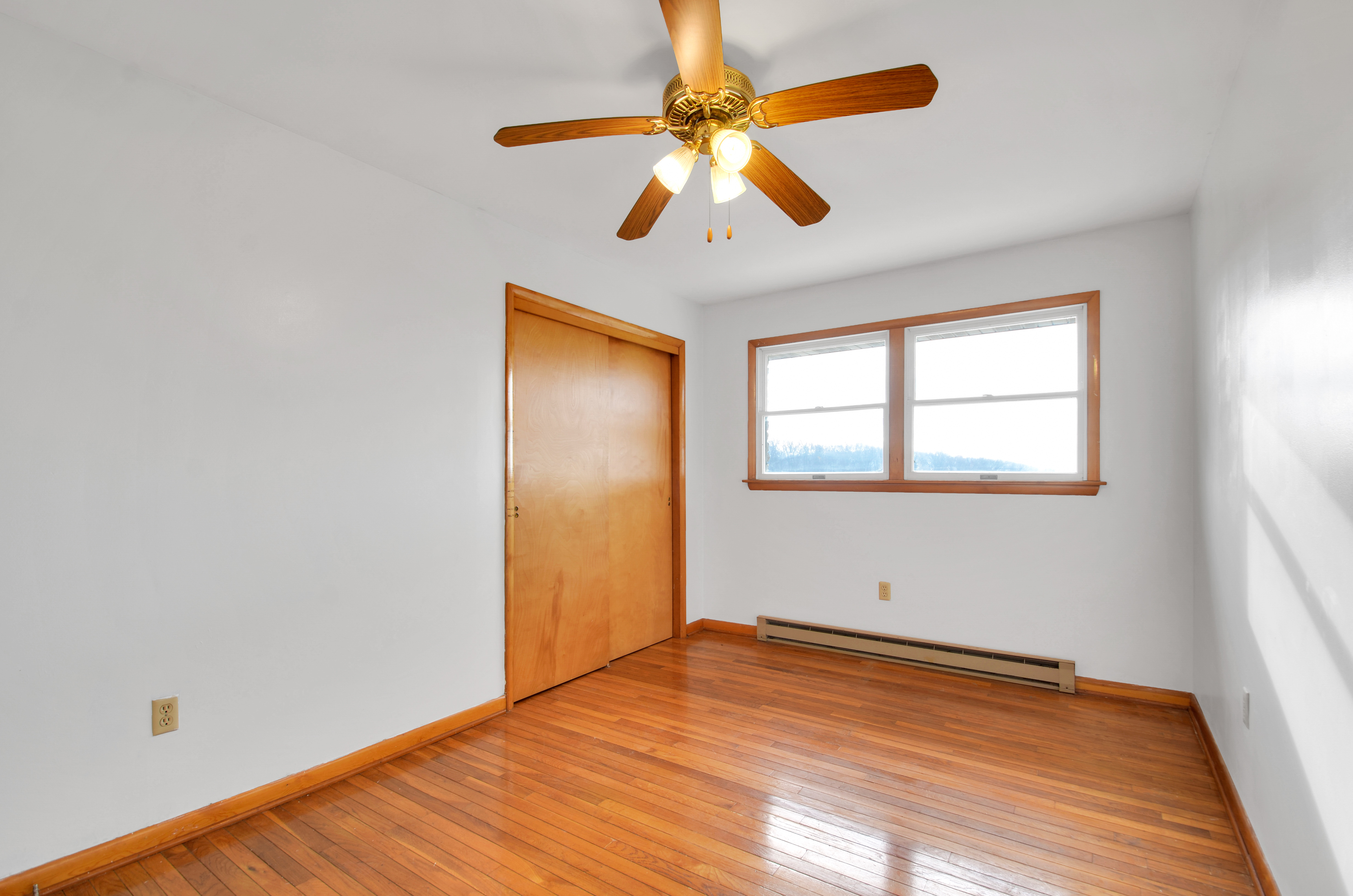 Reading, Pennsylvania, 19606, United States, 4 Bedrooms Bedrooms, ,3 BathroomsBathrooms,Residential,For Sale,1979384