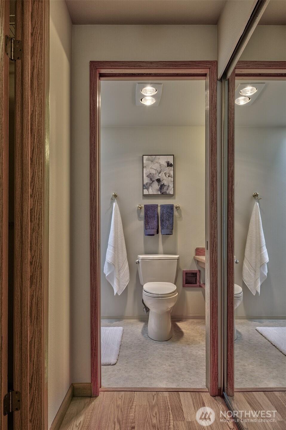 SEATTLE, Washington, 98103, United States, 2 Bedrooms Bedrooms, ,2 BathroomsBathrooms,Residential,For Sale,1794014