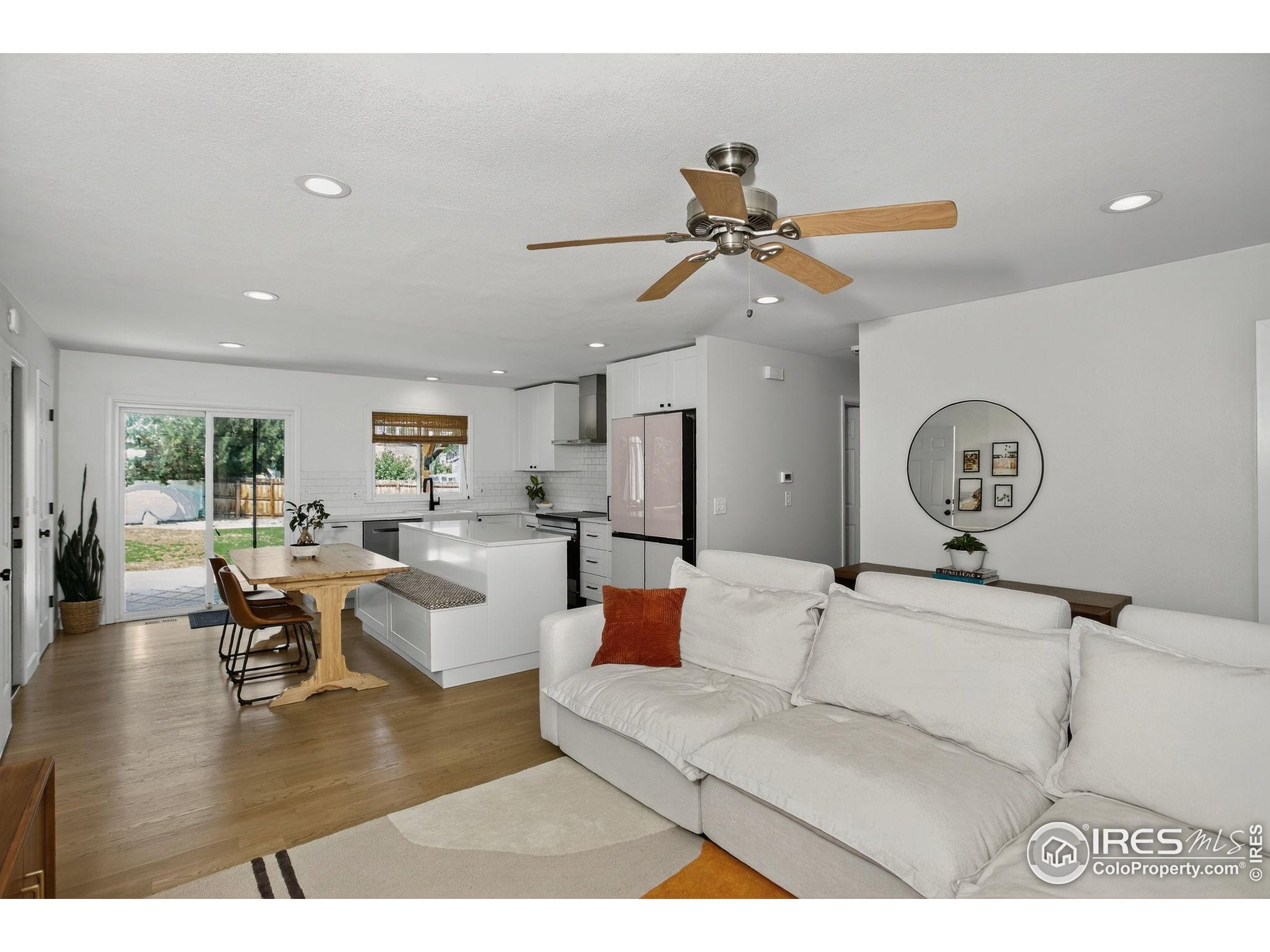 Louisville, Colorado, 80027, United States, 3 Bedrooms Bedrooms, ,2 BathroomsBathrooms,Residential,For Sale,1938542