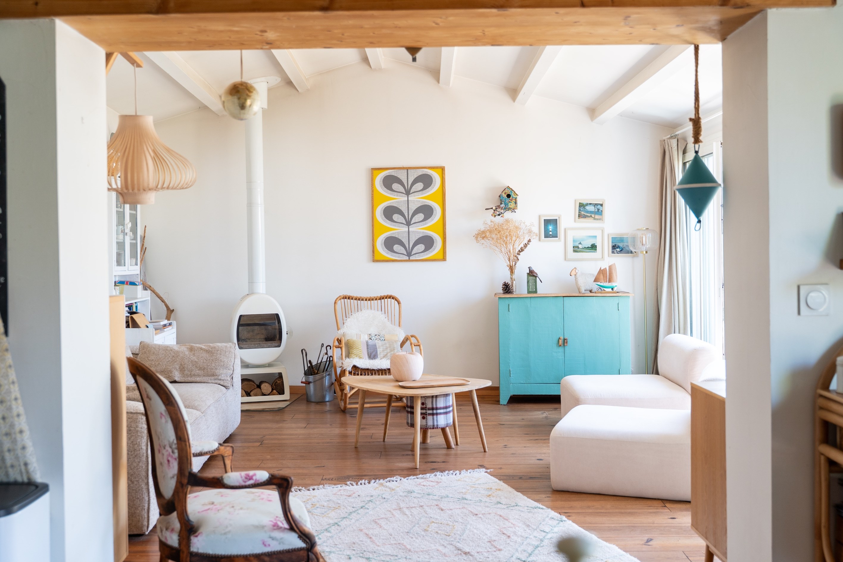  SMALL LONGERE IN THE HEART OF CHASSIRON VILLAGE St DENIS D