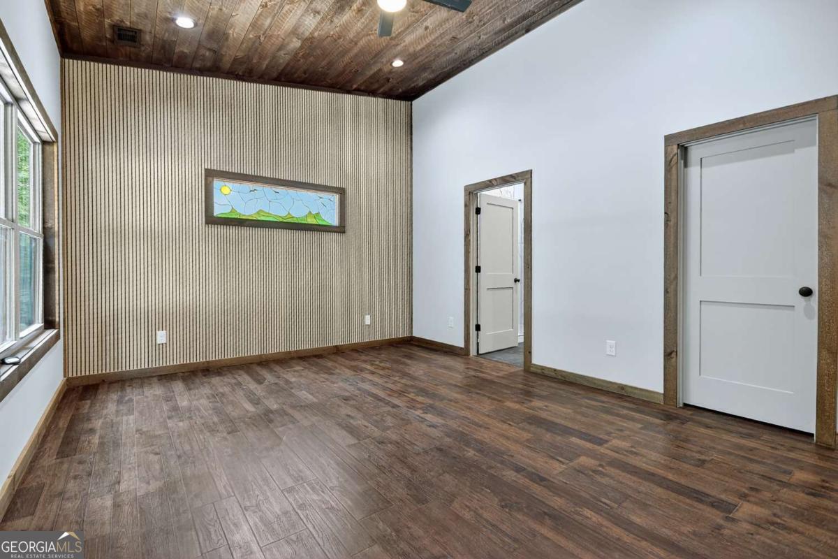 Mineral Bluff, Georgia, 30559, United States, 3 Bedrooms Bedrooms, ,3 BathroomsBathrooms,Residential,For Sale,1877867