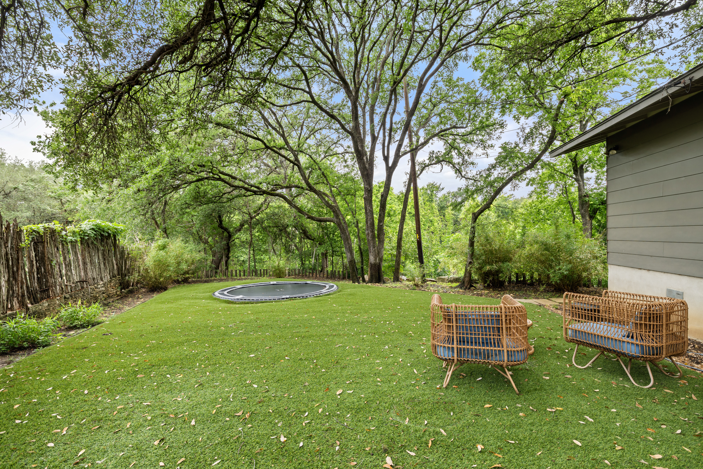  Sprawling Shoal Creek Retreat with Rare Privacy in Central Austin - 物件實景