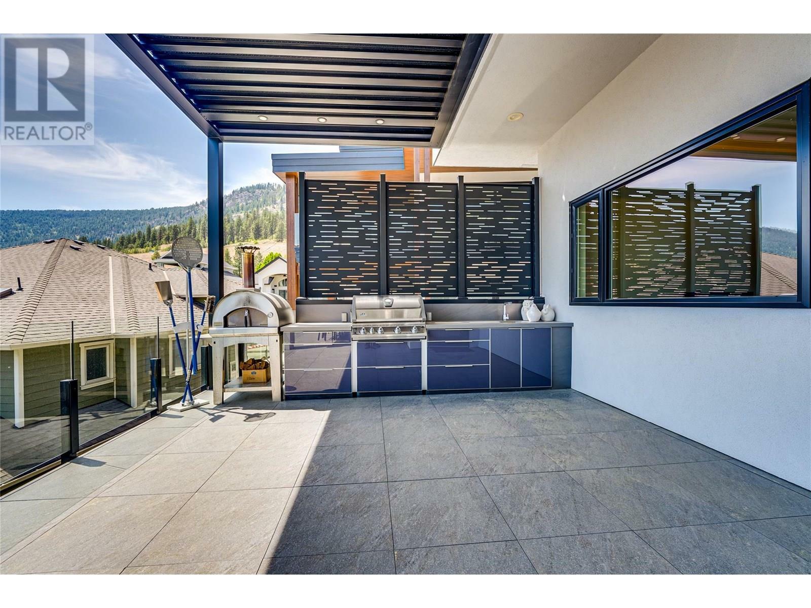 LAKE COUNTRY, British Columbia, V4V 2G2, CA, 4 Bedrooms Bedrooms, ,3 BathroomsBathrooms,Residential,For Sale,1859669