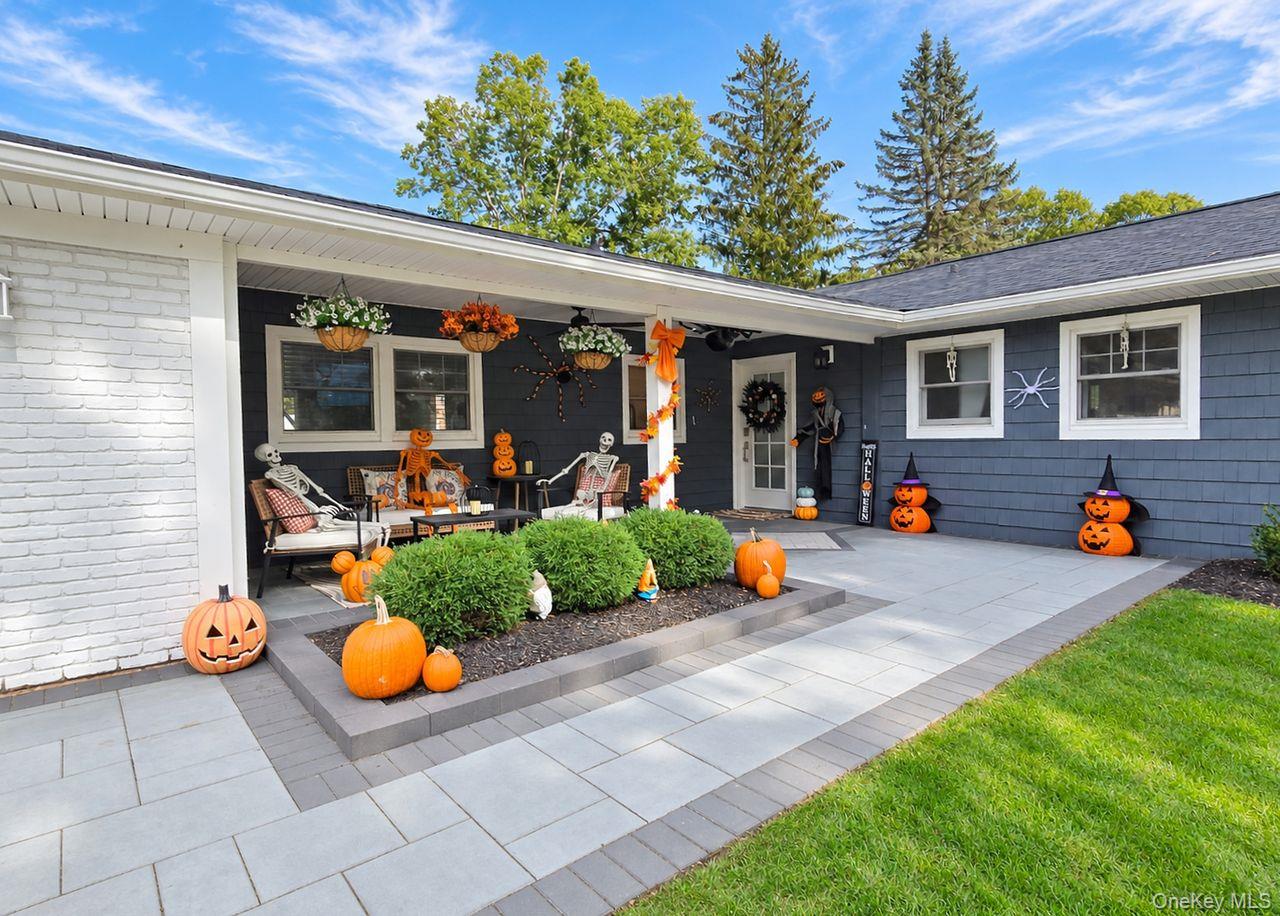 Stratton Ln, Stony Brook, NY 11790 #1