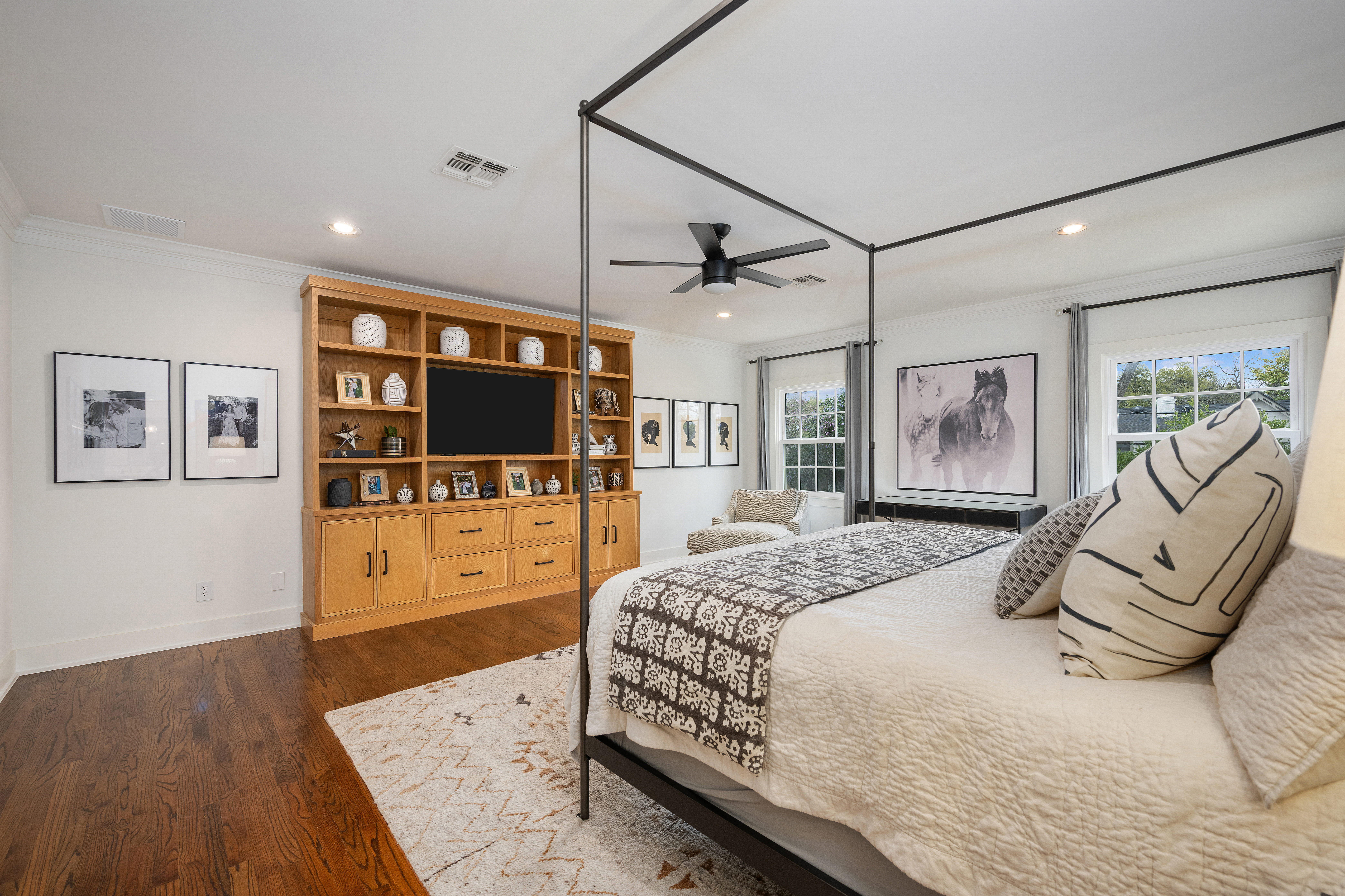  Designer Renovation + Pool Retreat in Terrell Hills - 物件實景