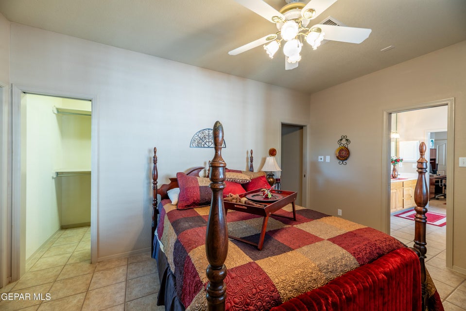 El Paso, Texas, 79912, United States, 4 Bedrooms Bedrooms, ,3 BathroomsBathrooms,Residential,For Sale,1988584