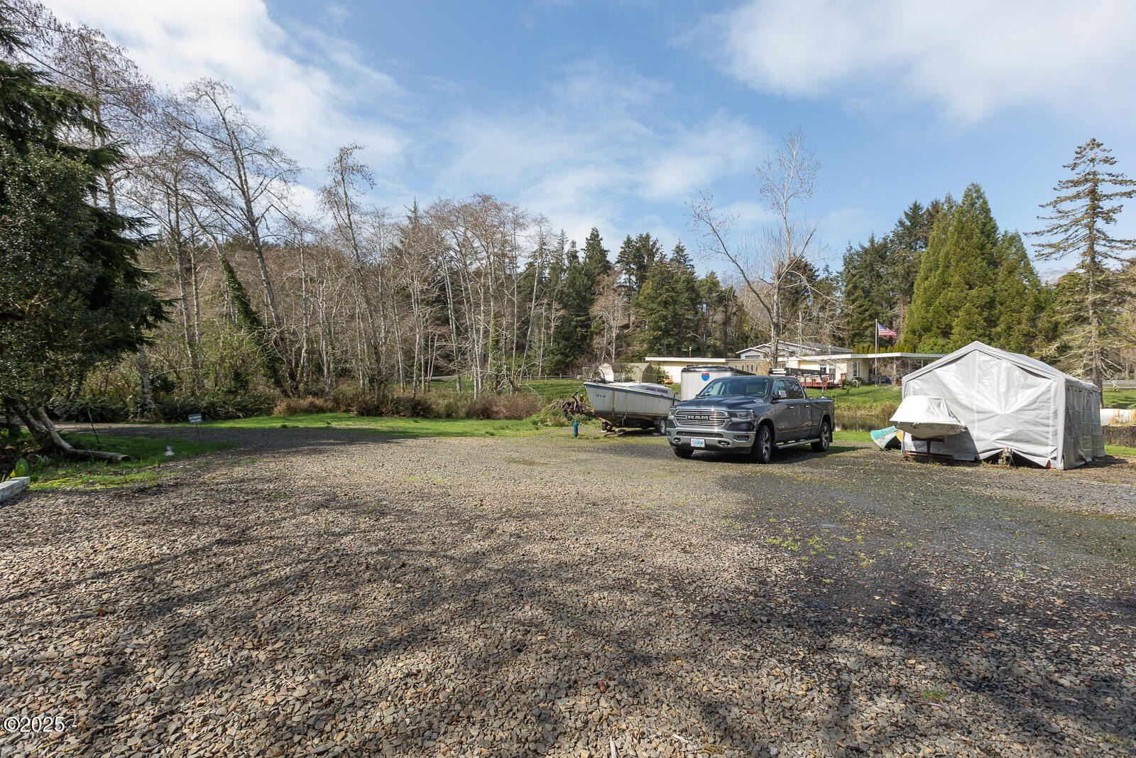 Lincoln City, Oregon, 97367, United States, 3 Bedrooms Bedrooms, ,2 BathroomsBathrooms,Residential,For Sale,1867179