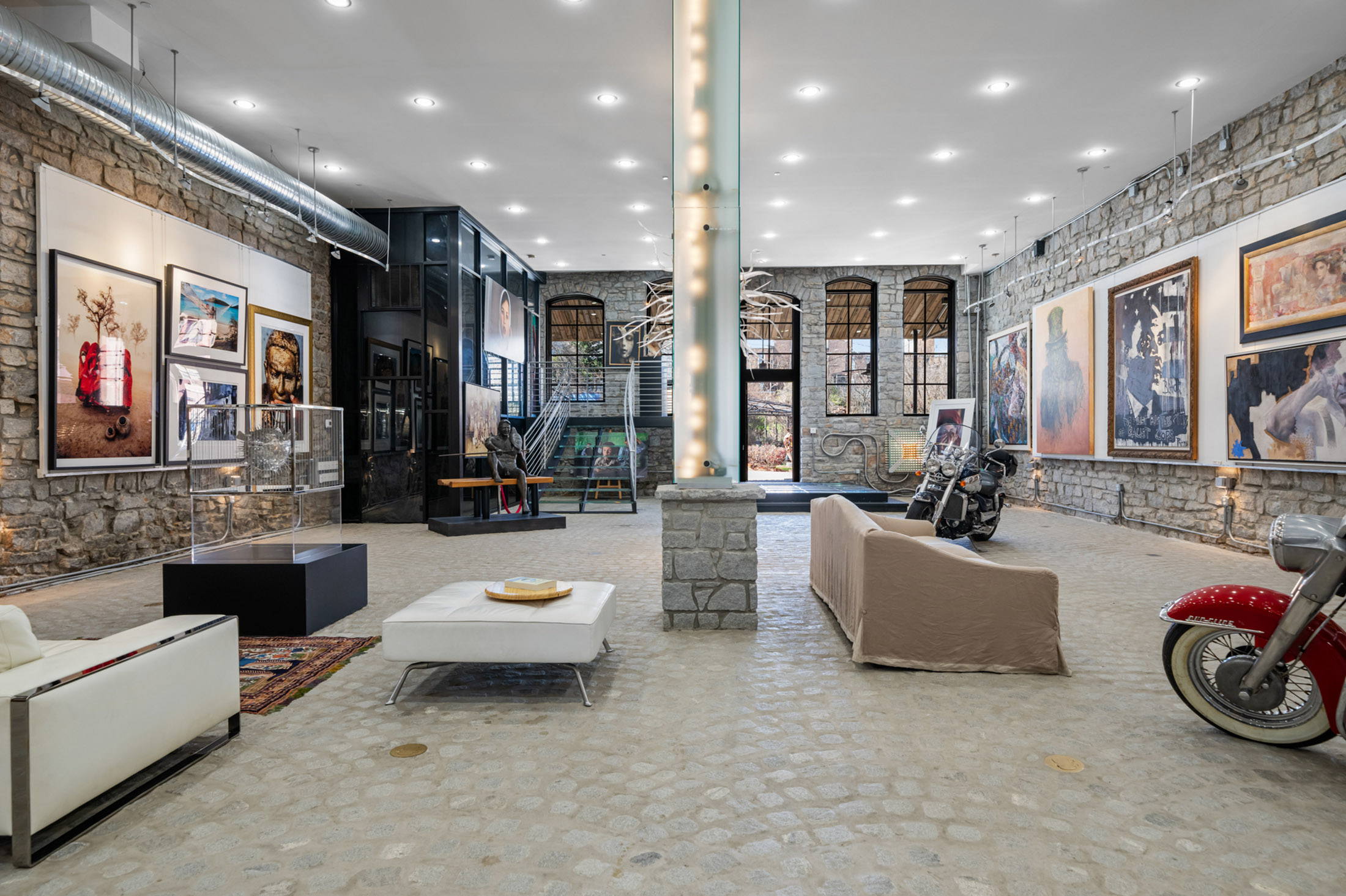 Extraordinary 1925 Landmark Live-Work Building in the Heart of Castleberry Hill - 物件實景