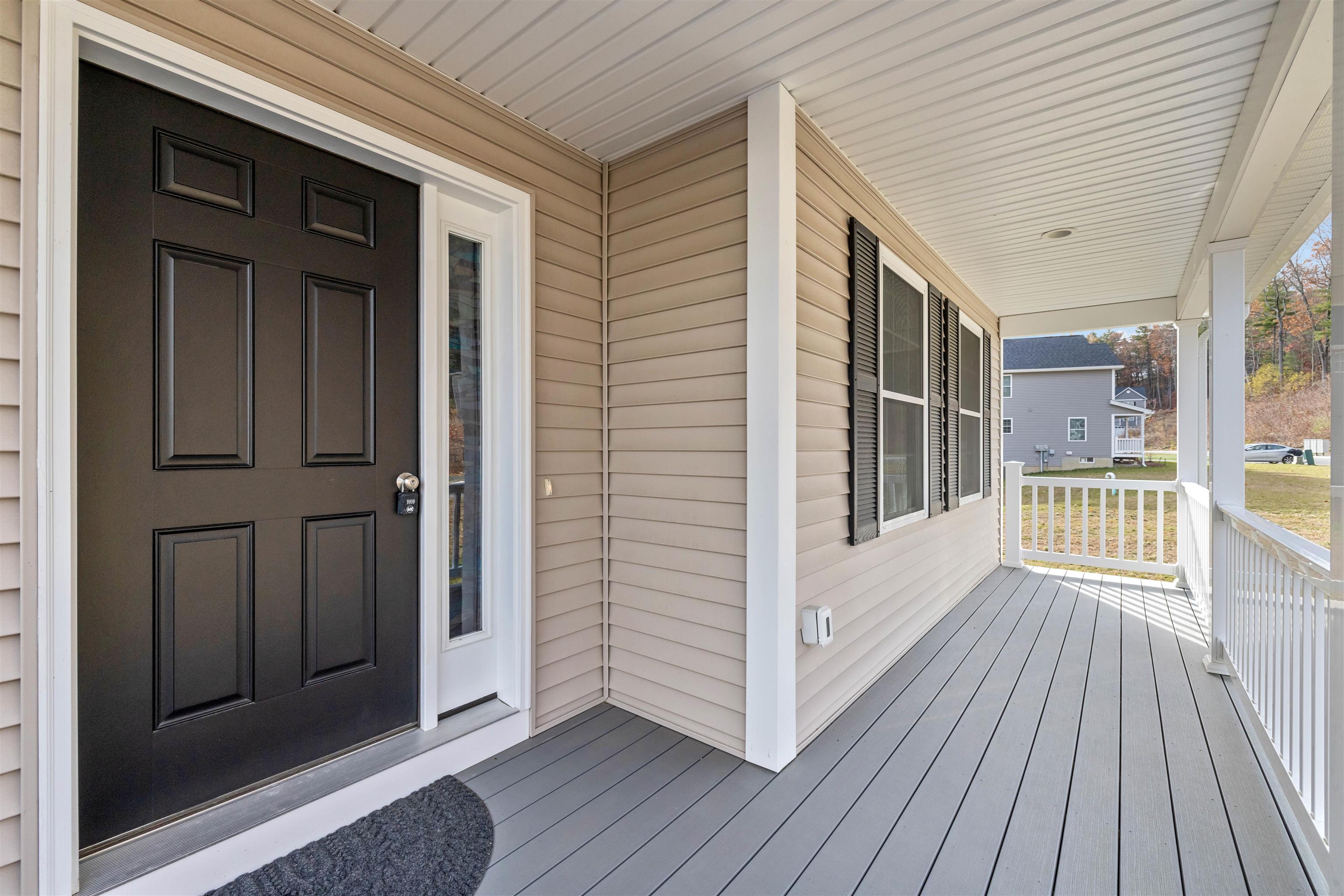 Hudson, New Hampshire, 03051, United States, 3 Bedrooms Bedrooms, ,2 BathroomsBathrooms,Residential,For Sale,1990943